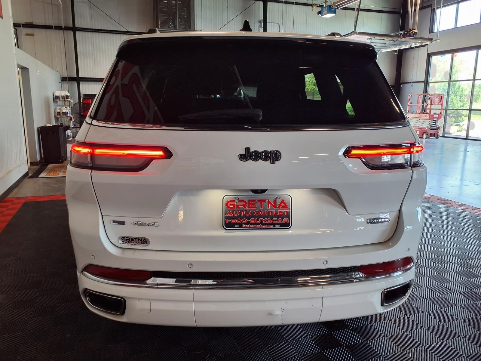 2023 Jeep Grand Cherokee L Overland - Bright White Clearcoat exterior view 6