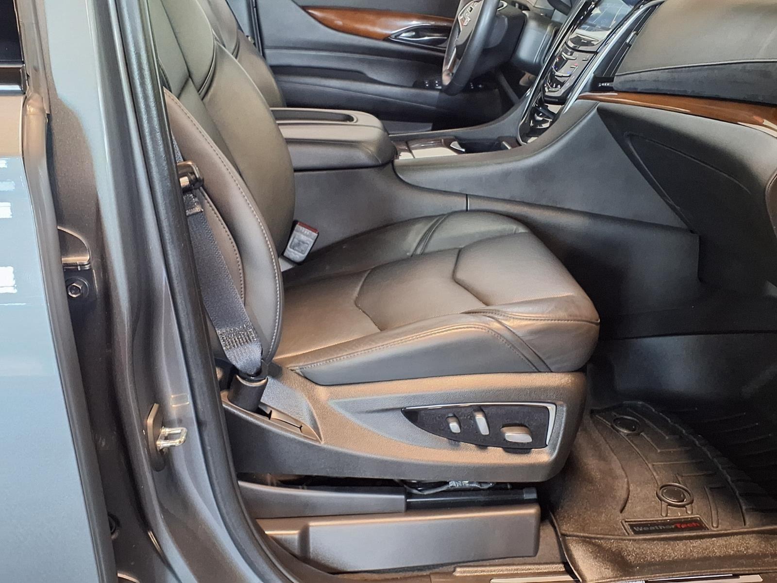 2020 Cadillac Escalade Luxury - Satin Steel Metallic exterior view 15