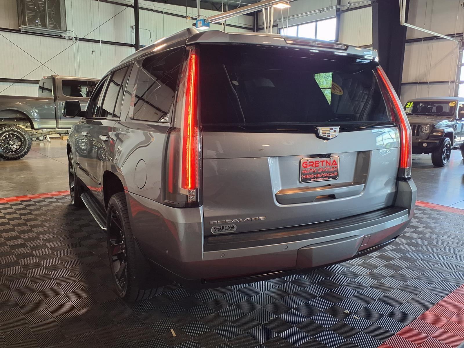 2020 Cadillac Escalade Luxury - Satin Steel Metallic exterior view 5