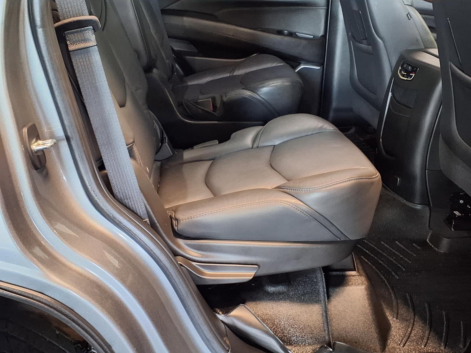 2020 Cadillac Escalade Luxury - Satin Steel Metallic exterior view 13