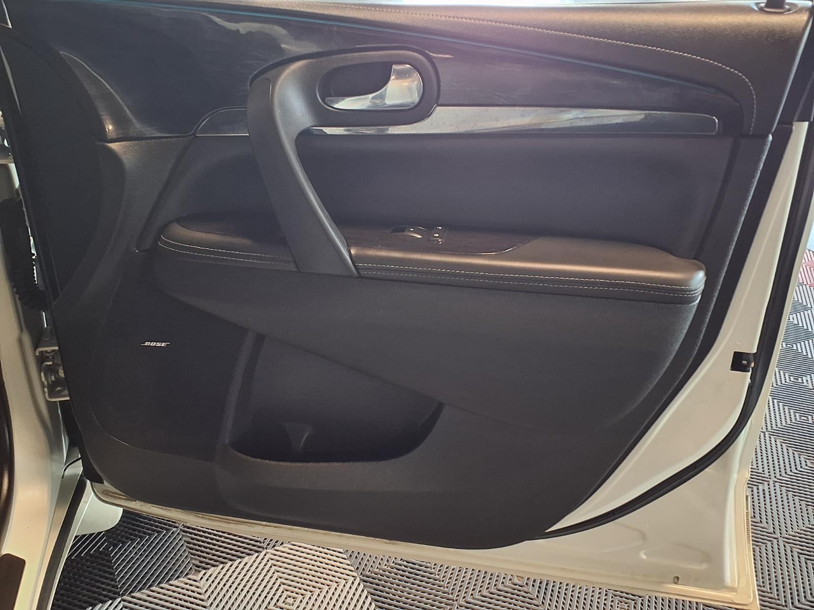 2015 Buick Enclave Premium - White Diamond Tricoat exterior view 13