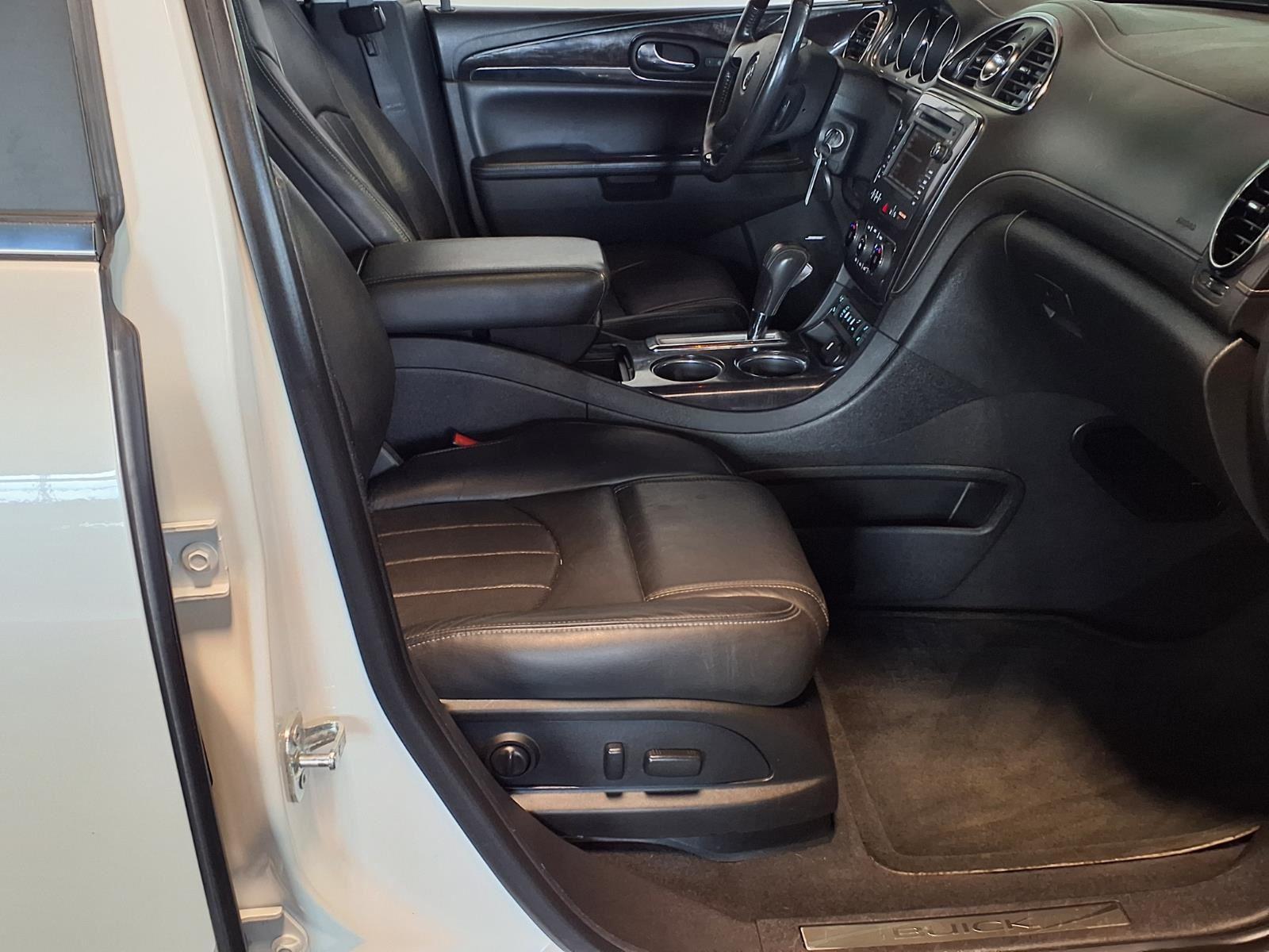 2015 Buick Enclave Premium - White Diamond Tricoat exterior view 14