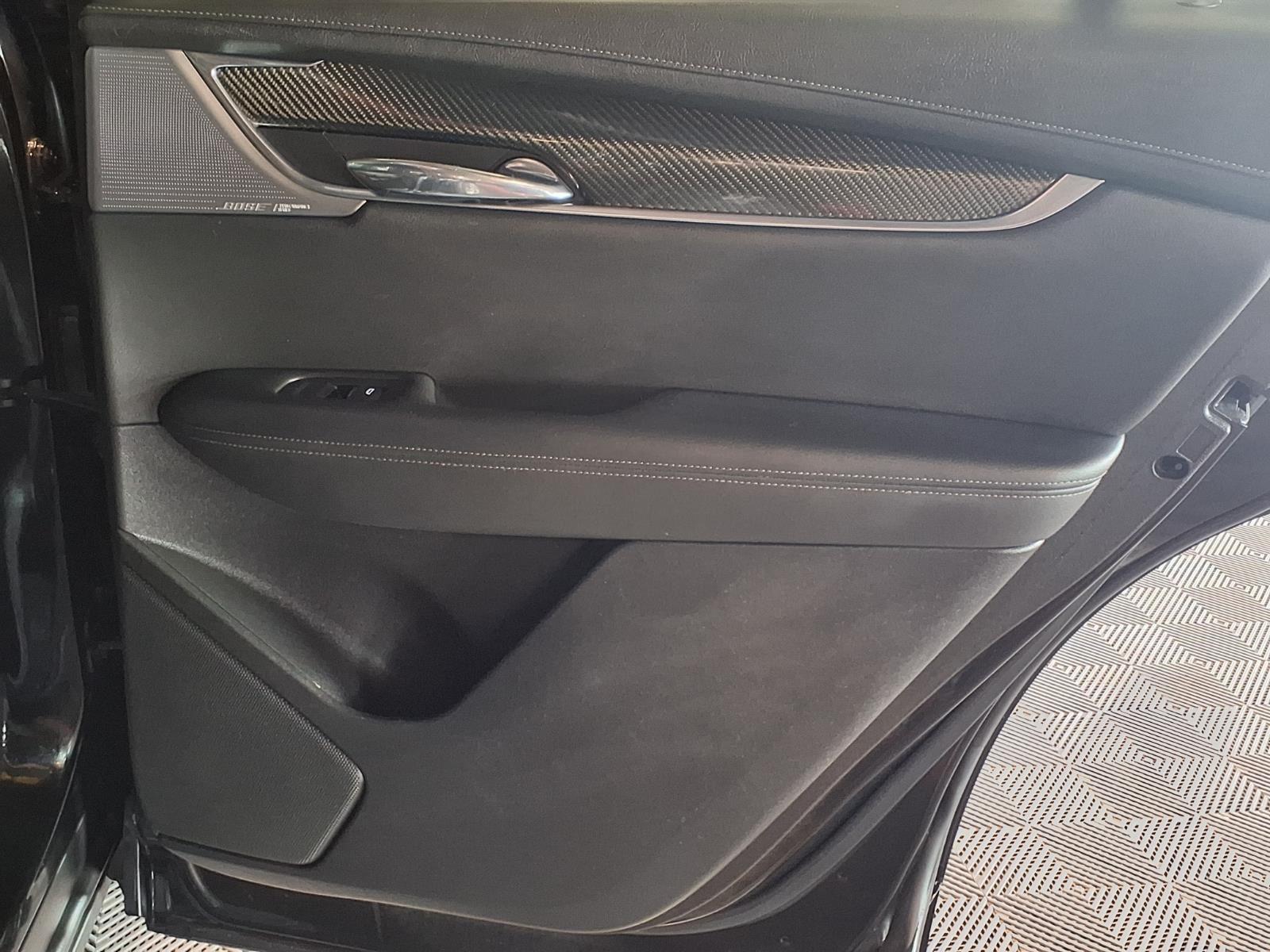 2020 Cadillac XT6 AWD Sport - Stellar Black Metallic exterior view 11