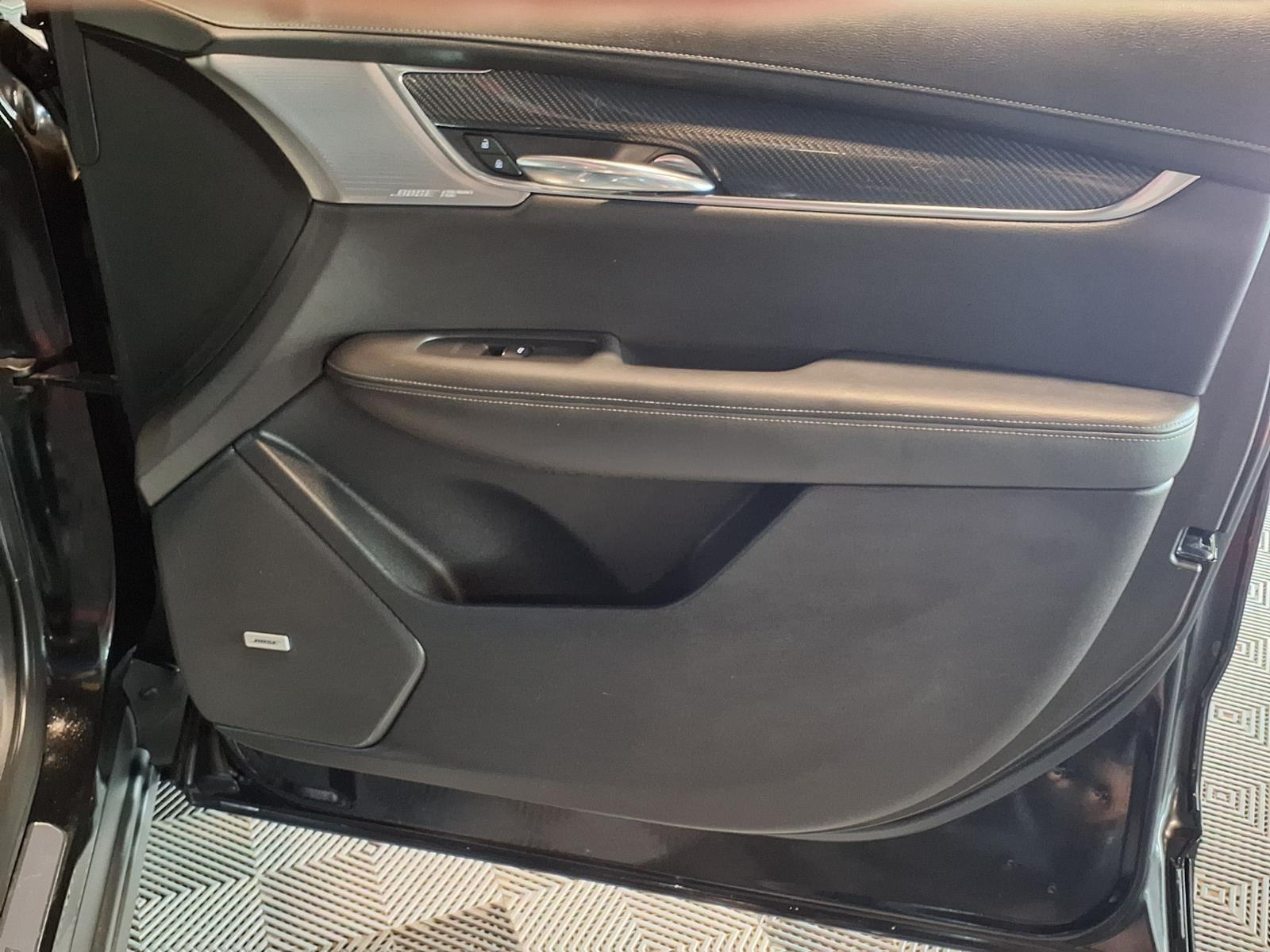 2020 Cadillac XT6 AWD Sport - Stellar Black Metallic exterior view 12