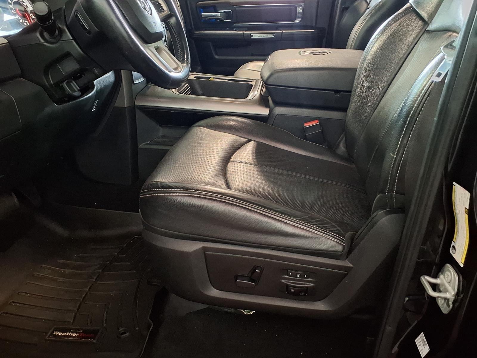 2018 Ram 2500 Laramie - Brilliant Black Crystal Pearlcoat exterior view 18