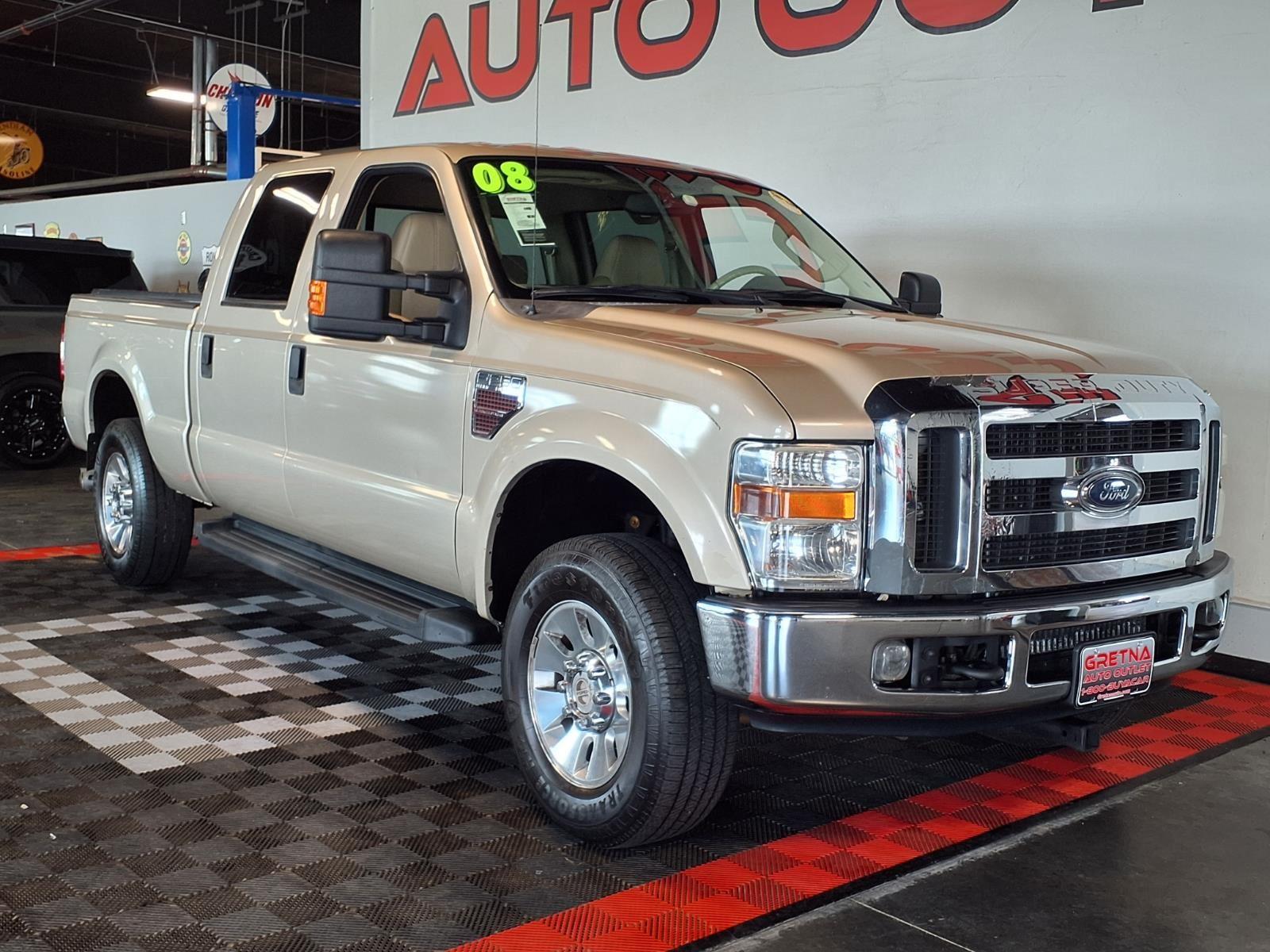 2008 Ford Super Duty F-250 SRW Lariat - Black Clearcoat exterior view 2