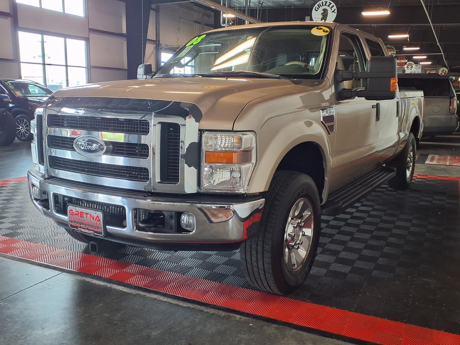 2008 Ford Super Duty F-250 SRW Lariat - Black Clearcoat exterior view 4