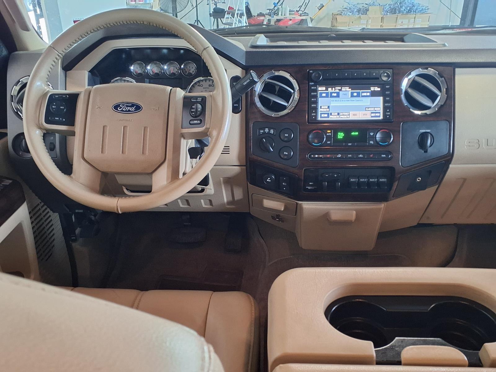 2008 Ford Super Duty F-250 SRW Lariat - Black Clearcoat exterior view 15