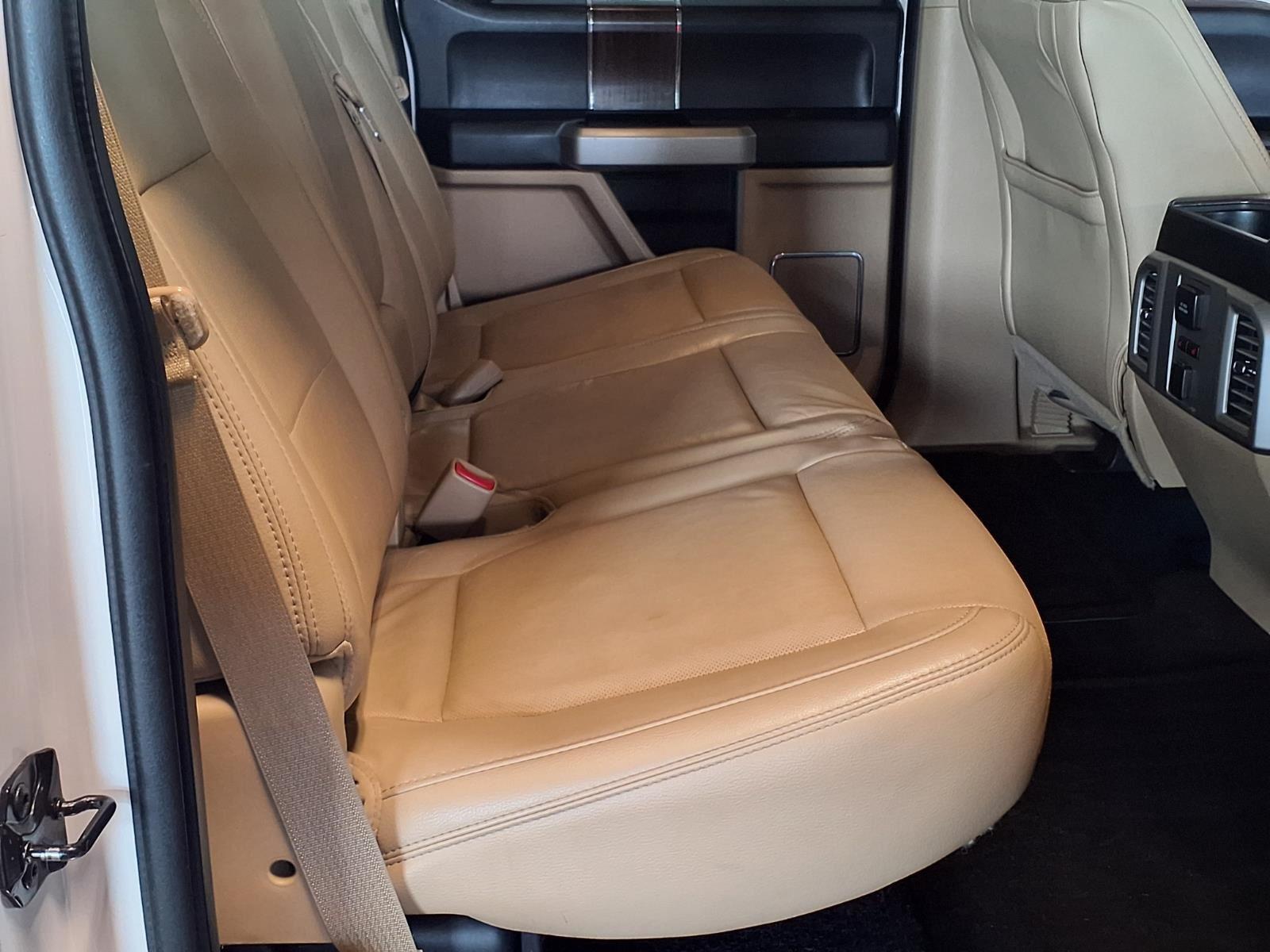 2015 Ford F-150 Lariat - White Platinum Metallic Tri-Coat exterior view 11