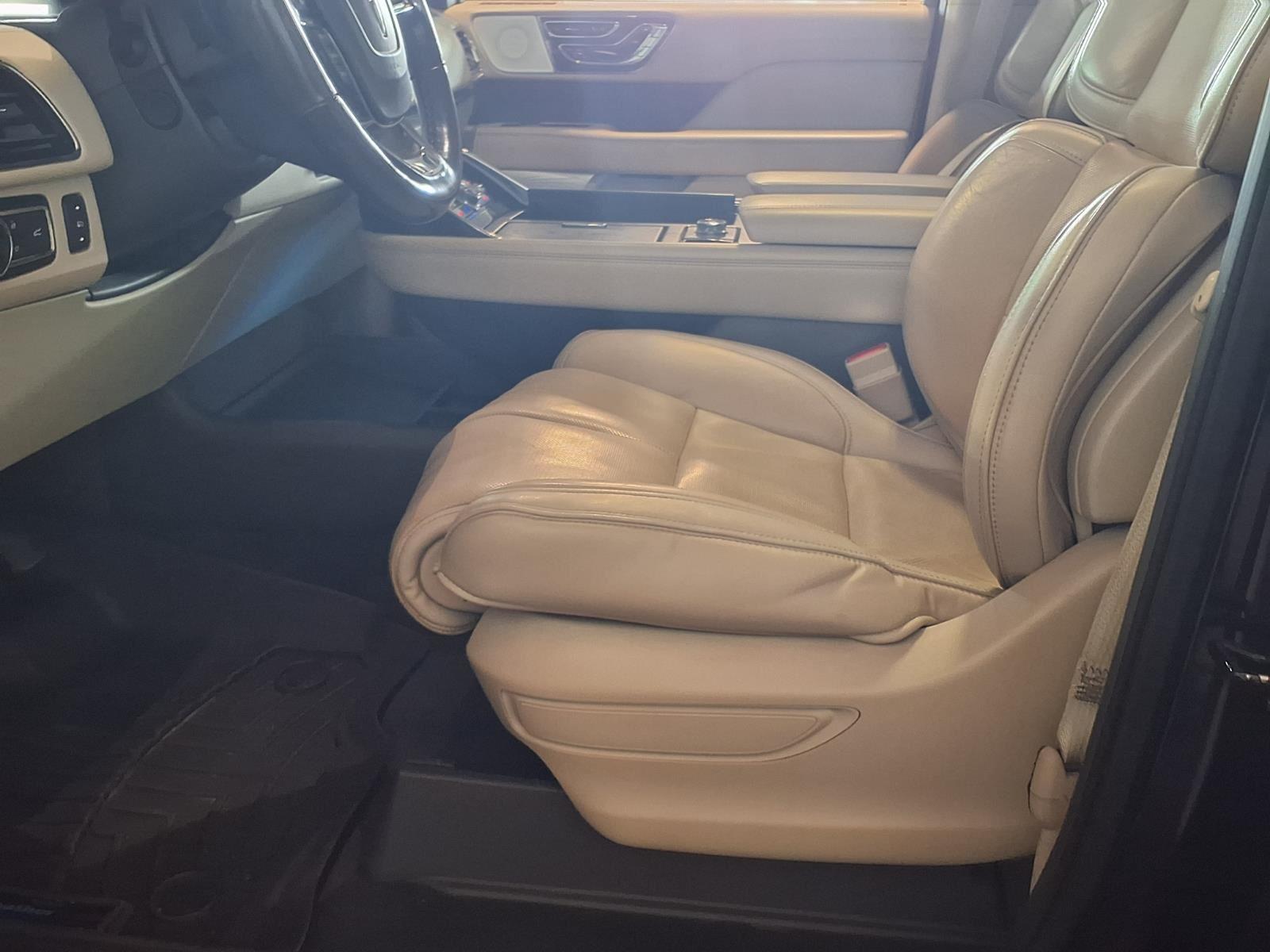 2018 LINCOLN NAVIGATOR - Black Velvet exterior view 20
