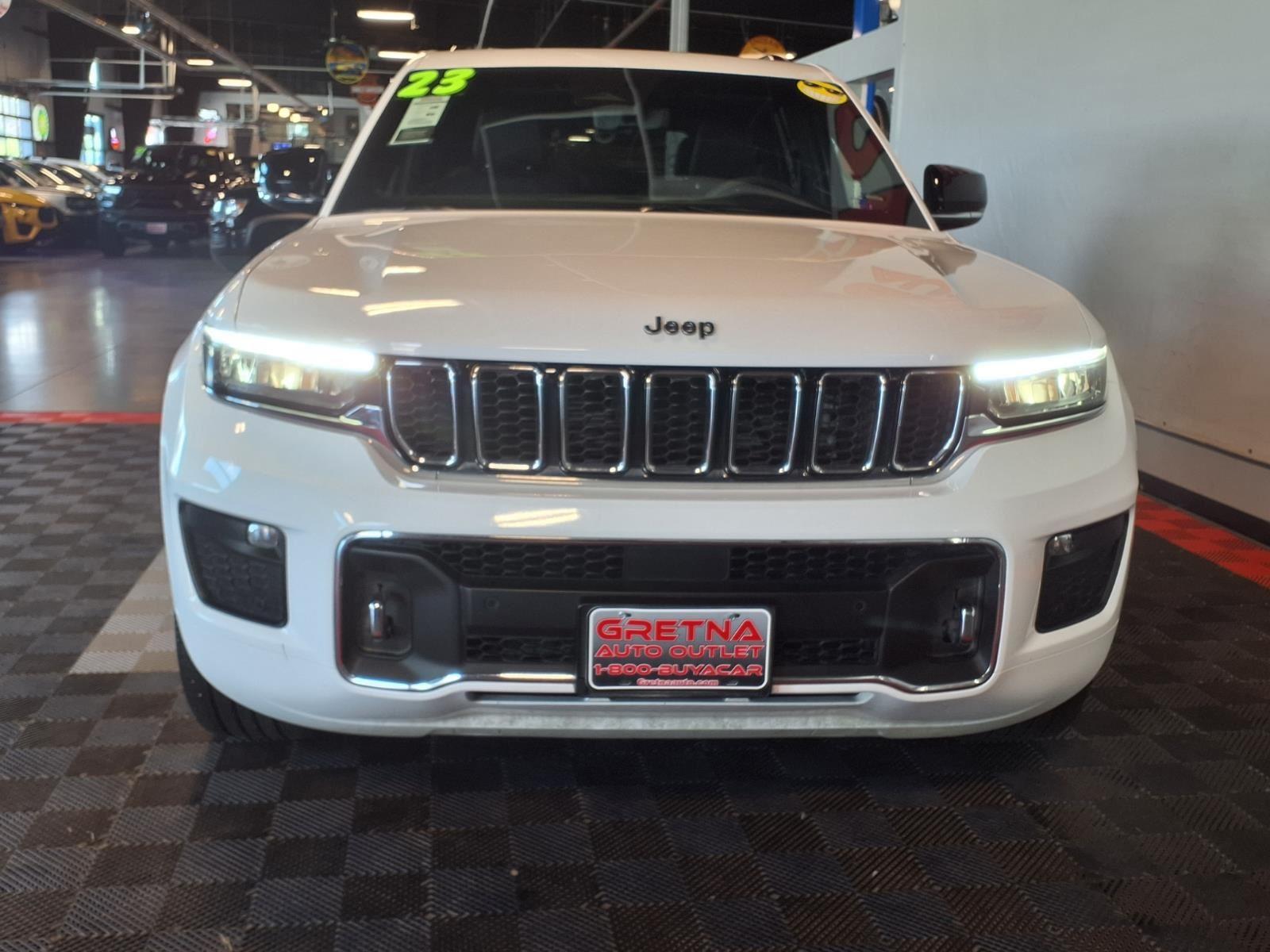 2023 Jeep Grand Cherokee Overland - Bright White Clearcoat exterior view 3