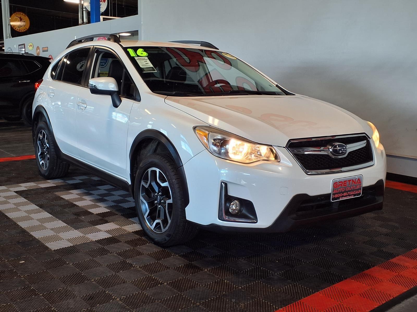 2016 Subaru Crosstrek Limited - Crystal White Pearl exterior view 2