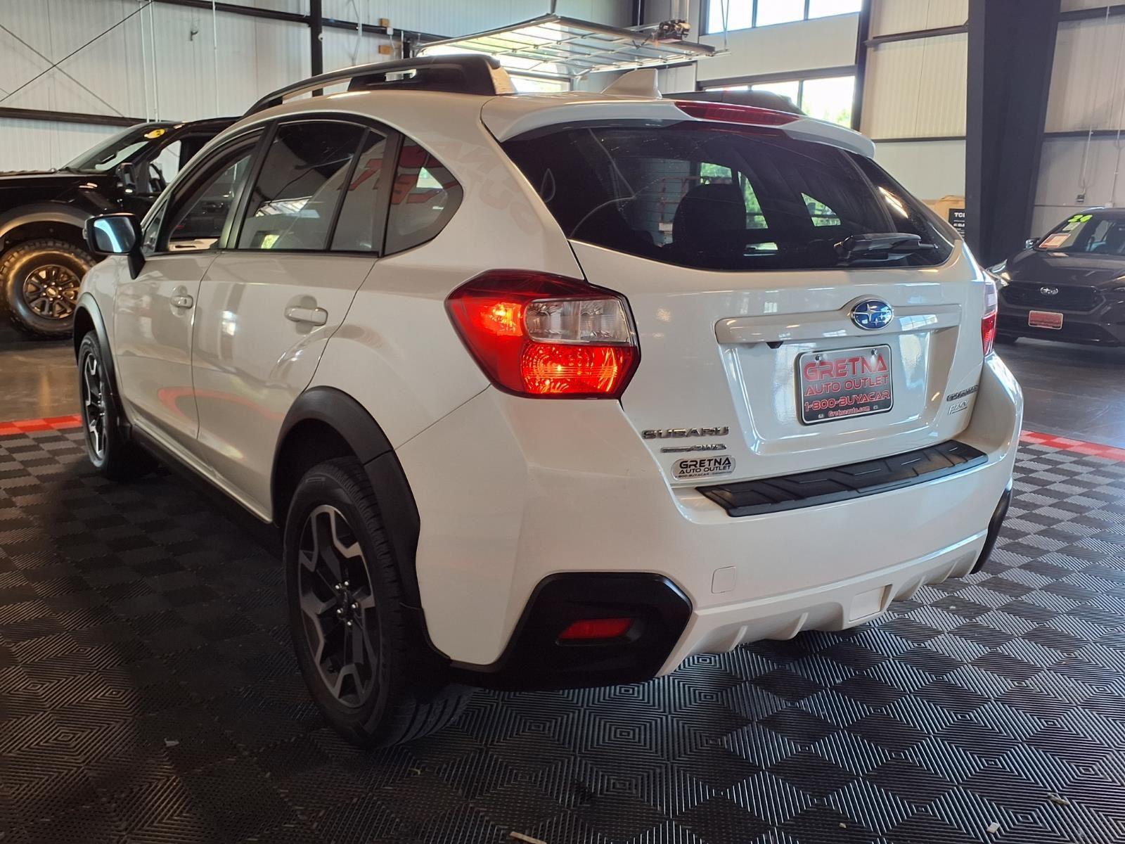 2016 Subaru Crosstrek Limited - Crystal White Pearl exterior view 5