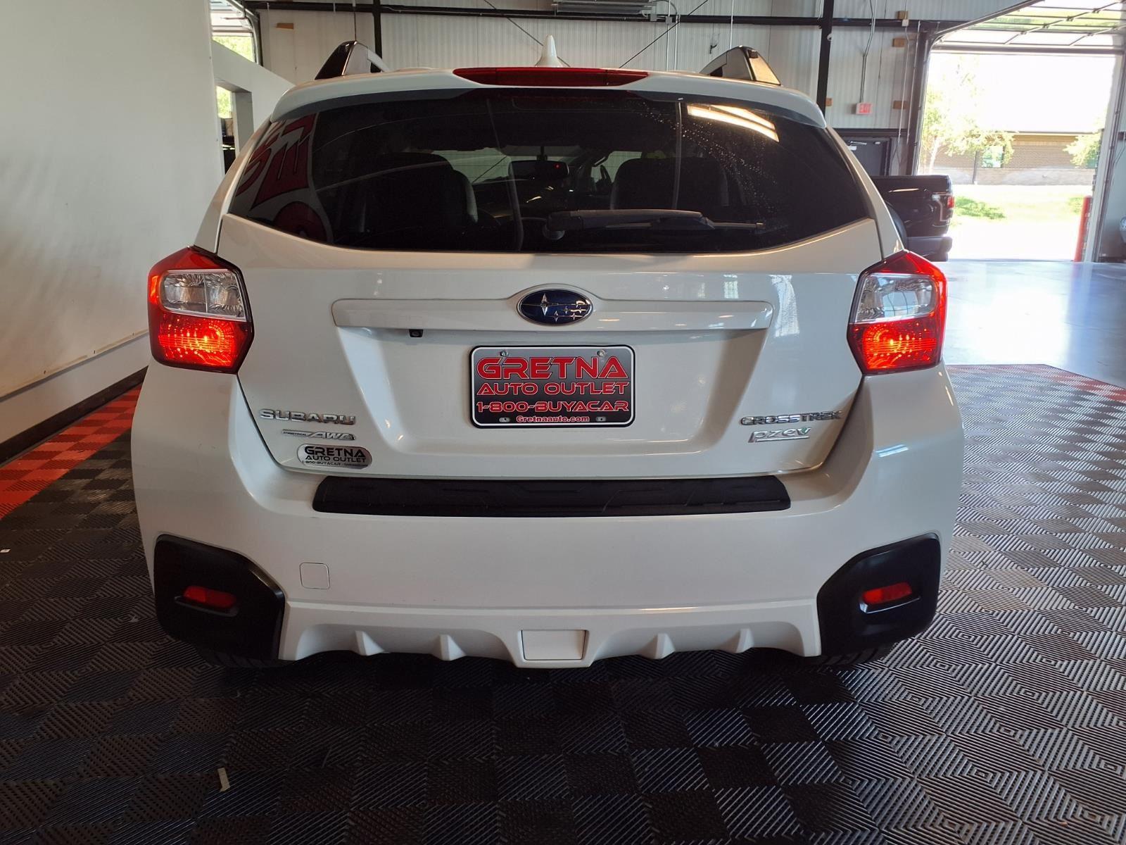 2016 Subaru Crosstrek Limited - Crystal White Pearl exterior view 6