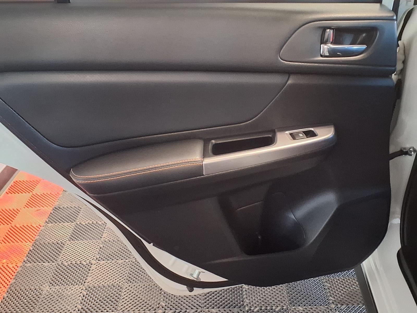 2016 Subaru Crosstrek Limited - Crystal White Pearl exterior view 14