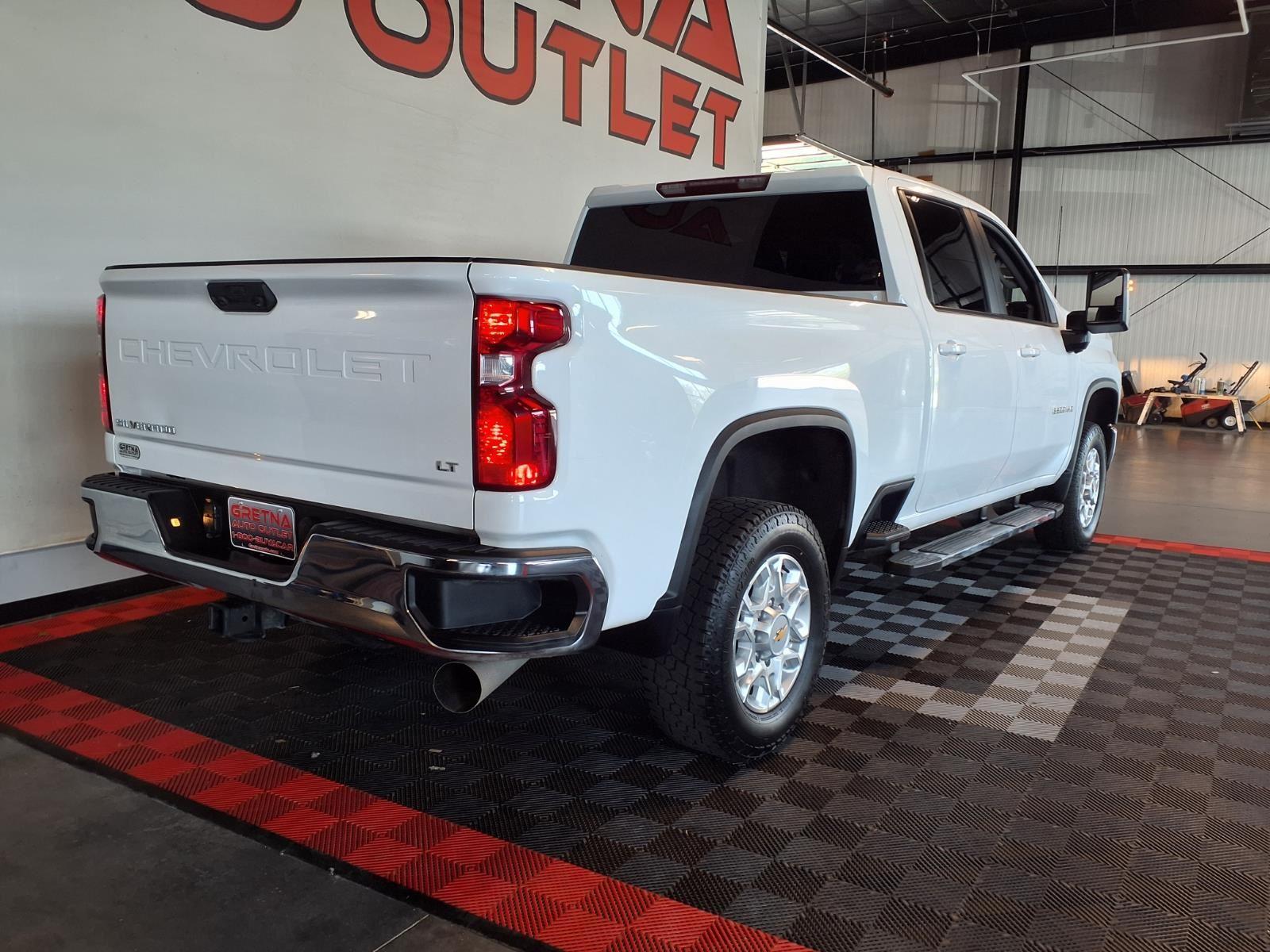 2025 Chevrolet Silverado 2500HD LT - Summit White exterior view 8