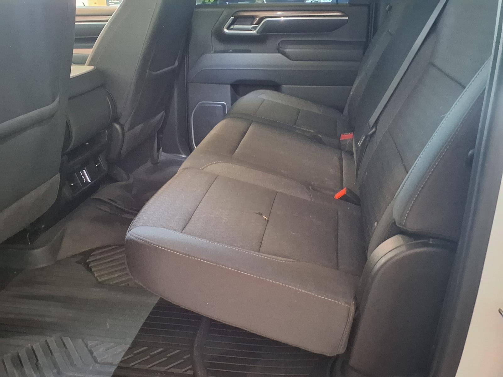 2025 Chevrolet Silverado 2500HD LT - Summit White exterior view 15