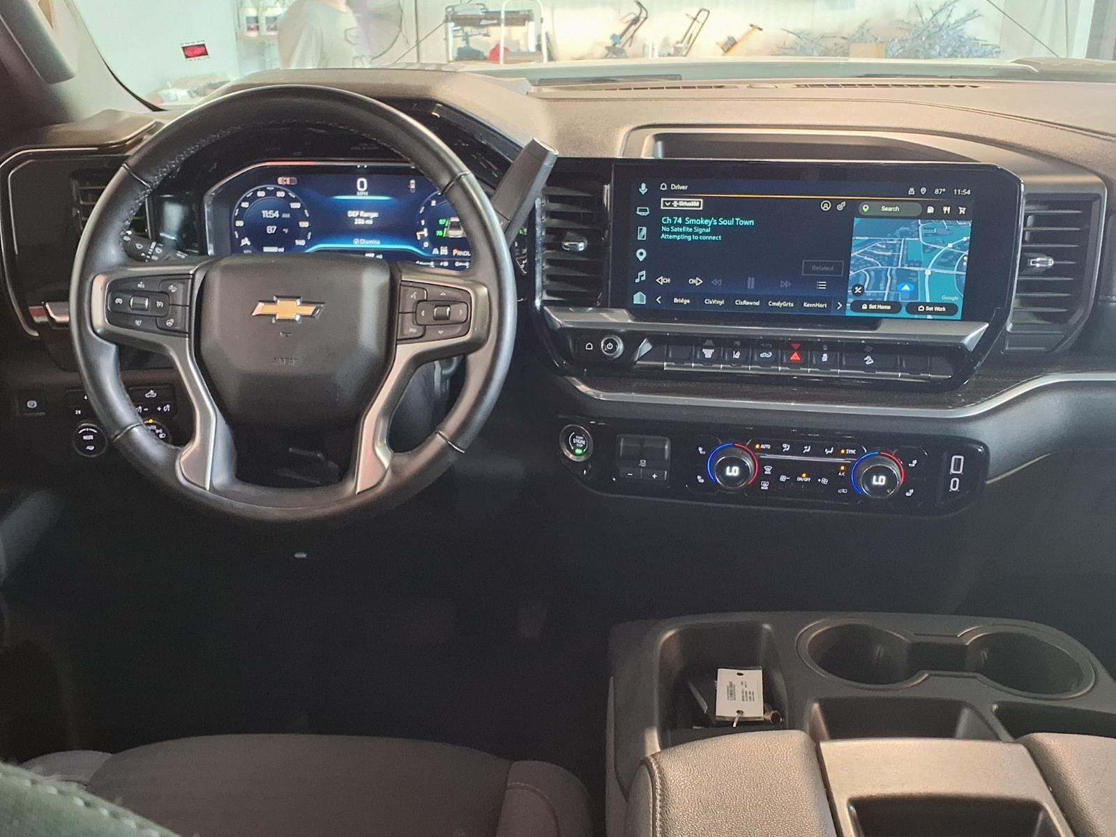 2025 Chevrolet Silverado 2500HD LT - Summit White exterior view 16