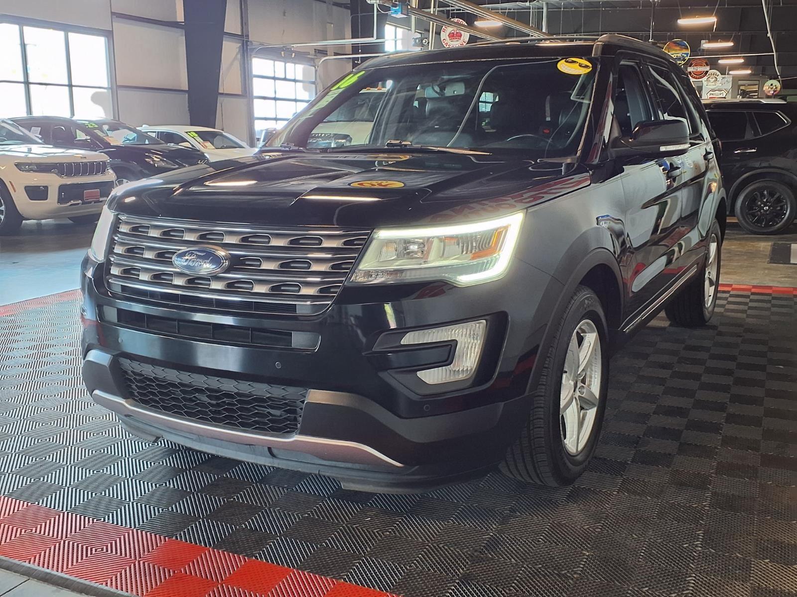 2016 FORD EXPLORER - BLACK exterior view 4