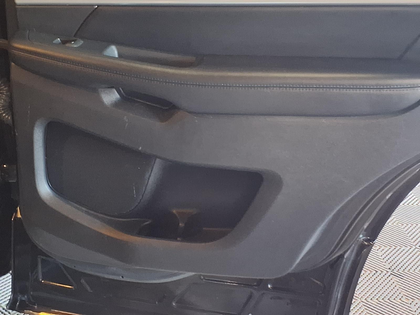2016 FORD EXPLORER - BLACK exterior view 11