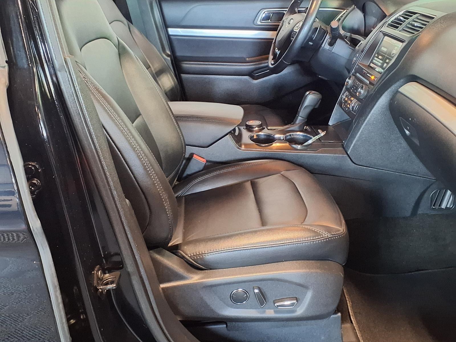 2016 FORD EXPLORER - BLACK exterior view 14