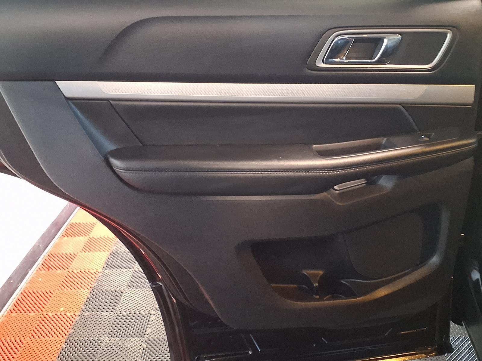 2016 FORD EXPLORER - BLACK exterior view 15