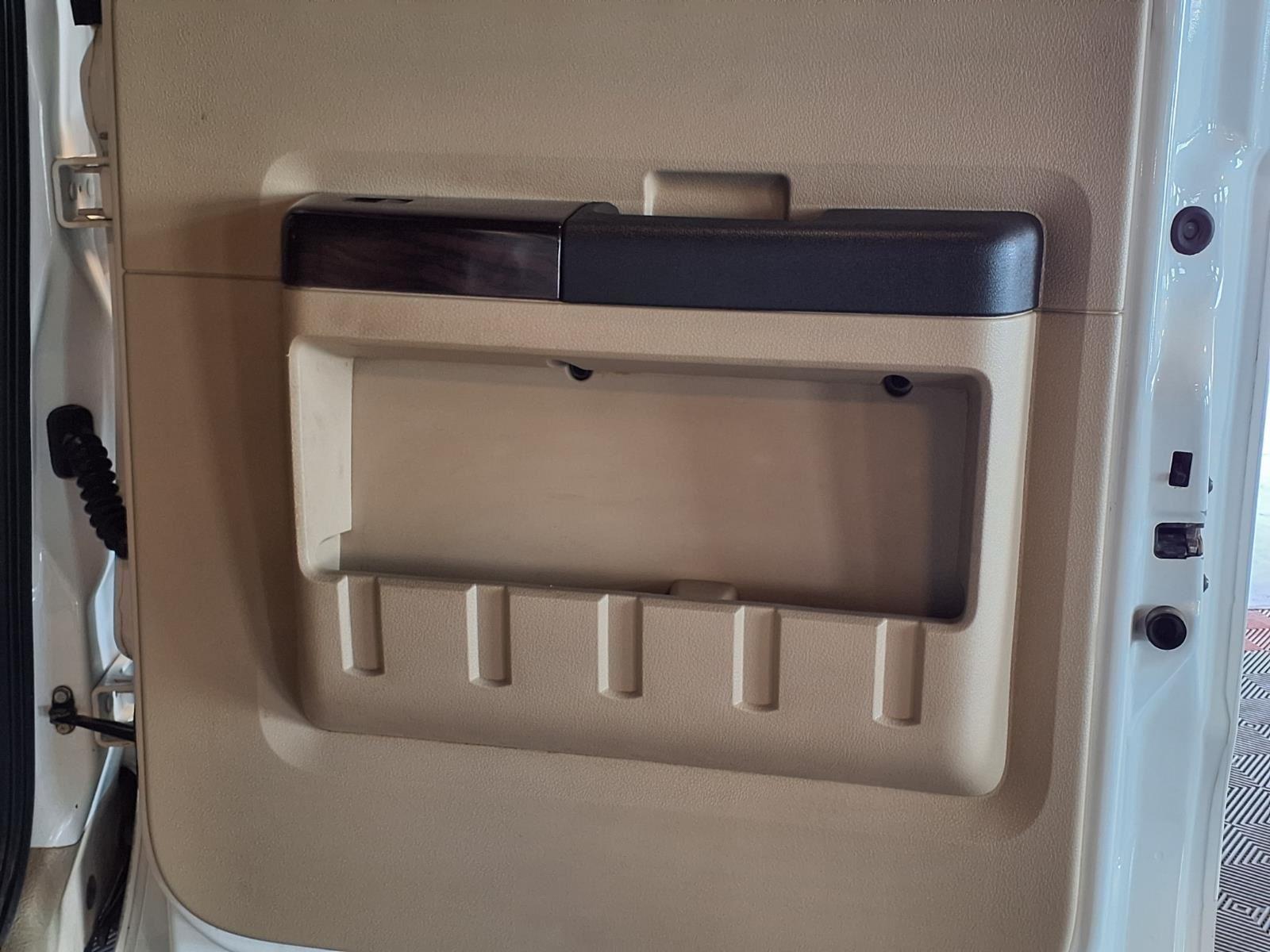 2008 FORD F-350 SUPER DUTY - WHITE exterior view 10
