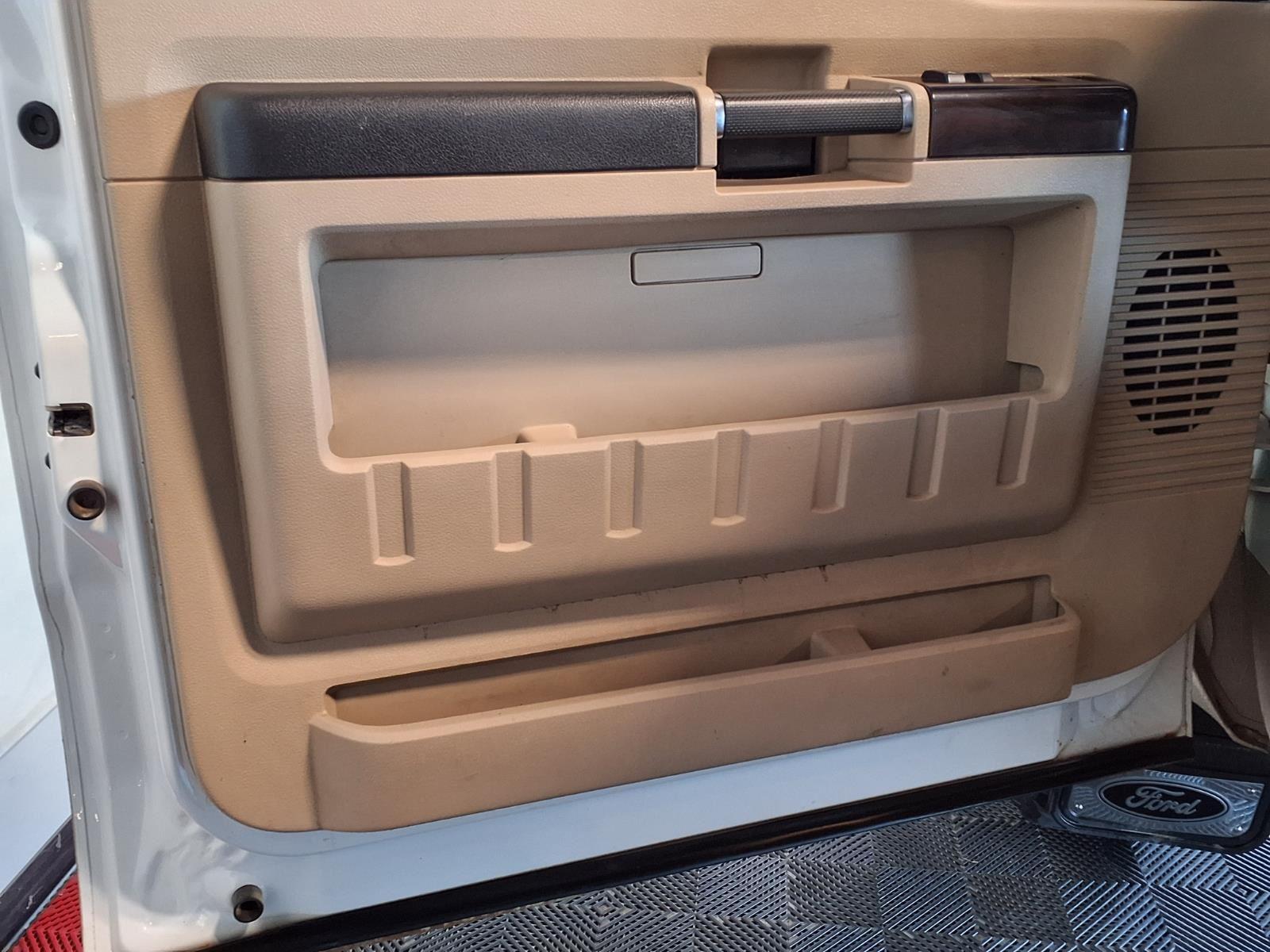 2008 FORD F-350 SUPER DUTY - WHITE exterior view 17