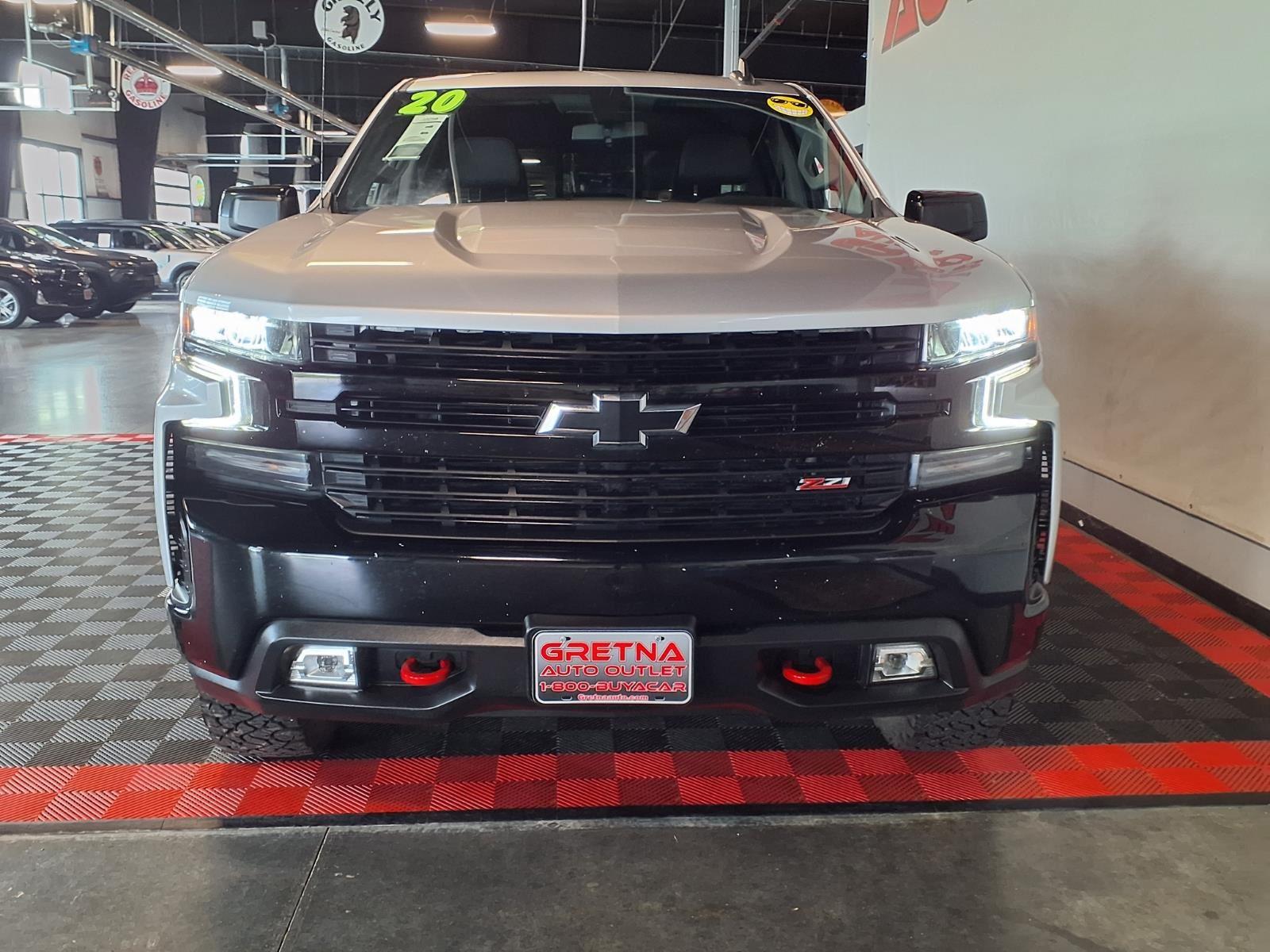 2020 Chevrolet Silverado 1500 LT Trail Boss - Silver Ice Metallic exterior view 3