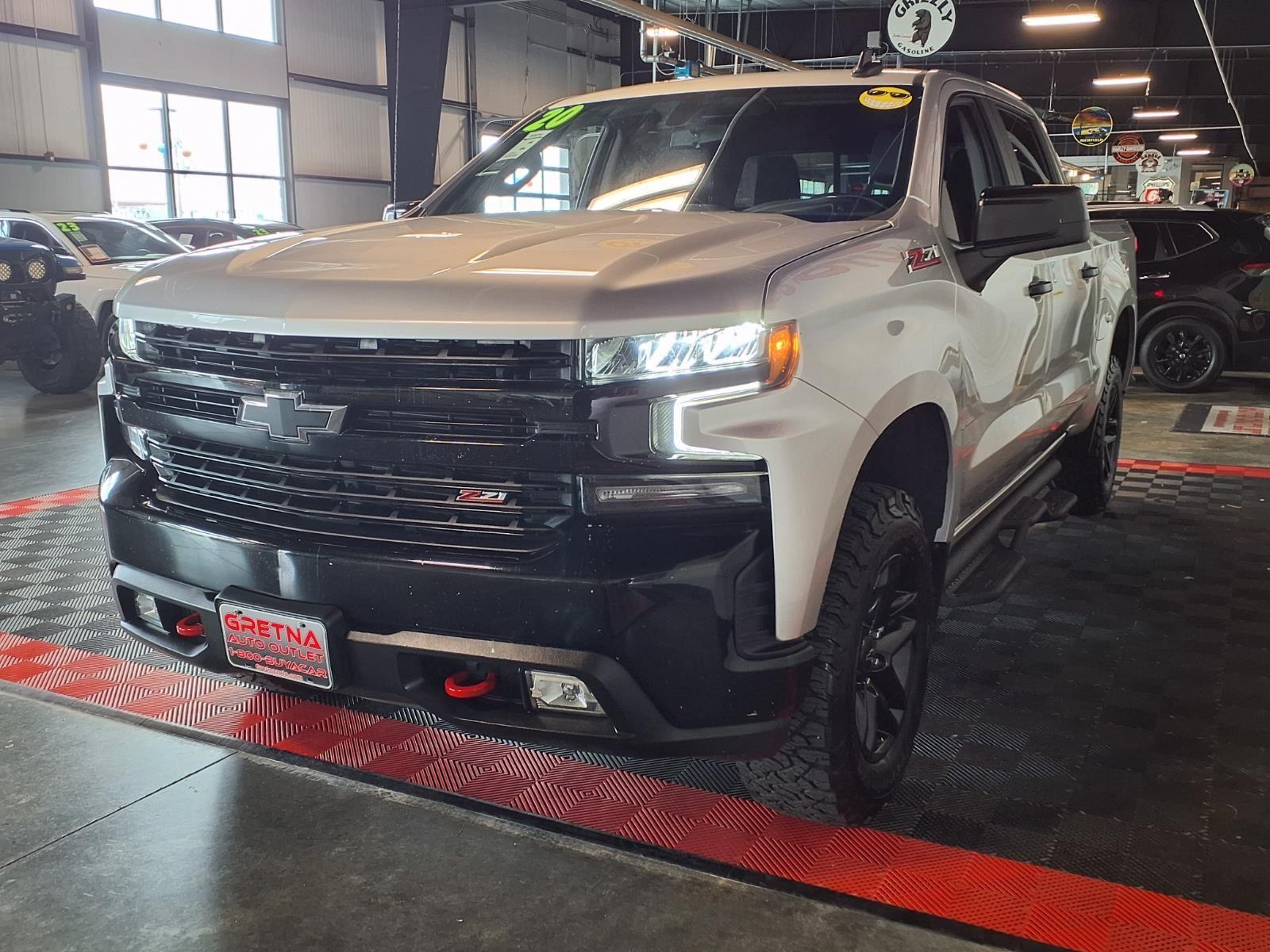 2020 Chevrolet Silverado 1500 LT Trail Boss - Silver Ice Metallic exterior view 4