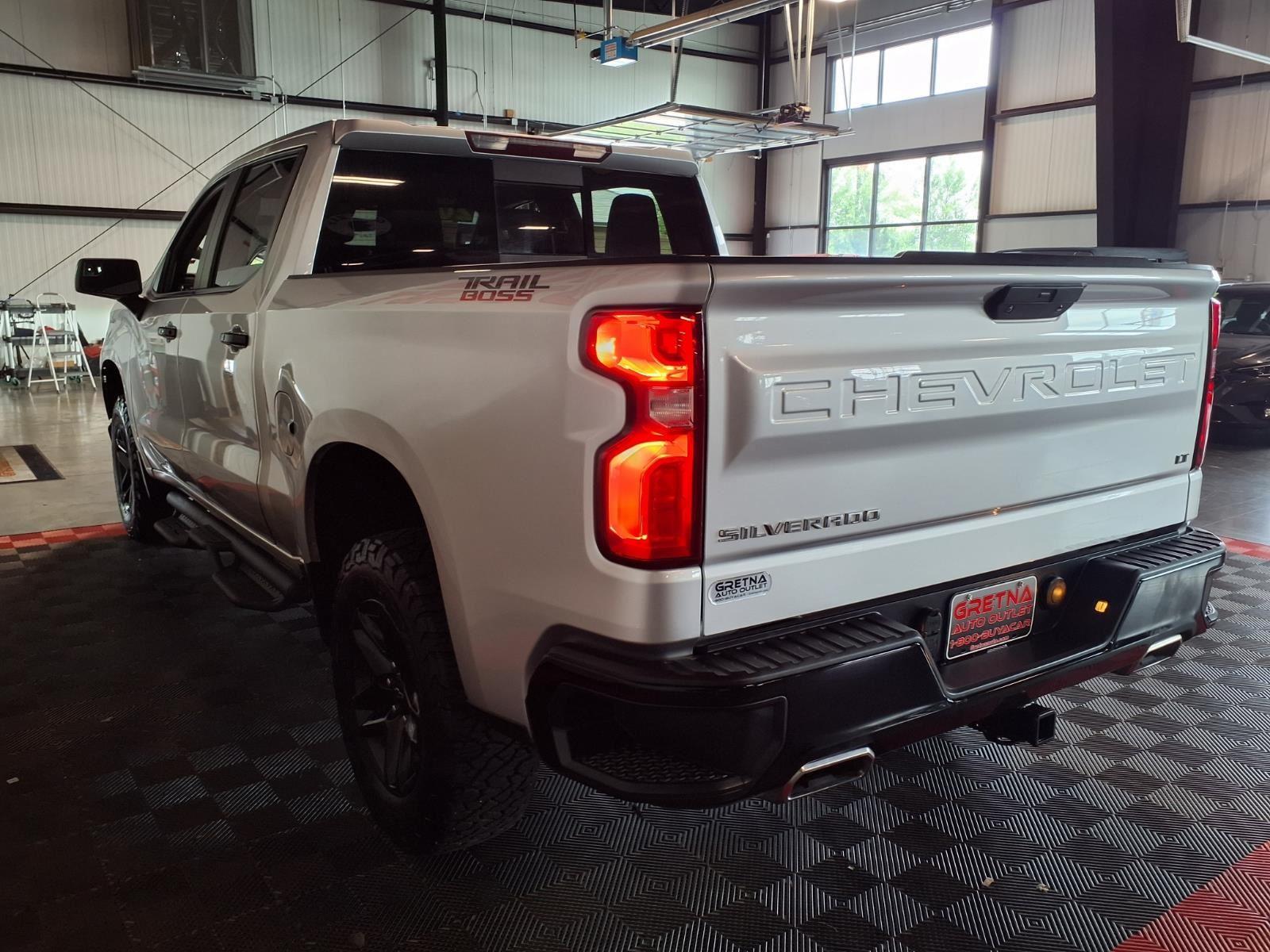 2020 Chevrolet Silverado 1500 LT Trail Boss - Silver Ice Metallic exterior view 5