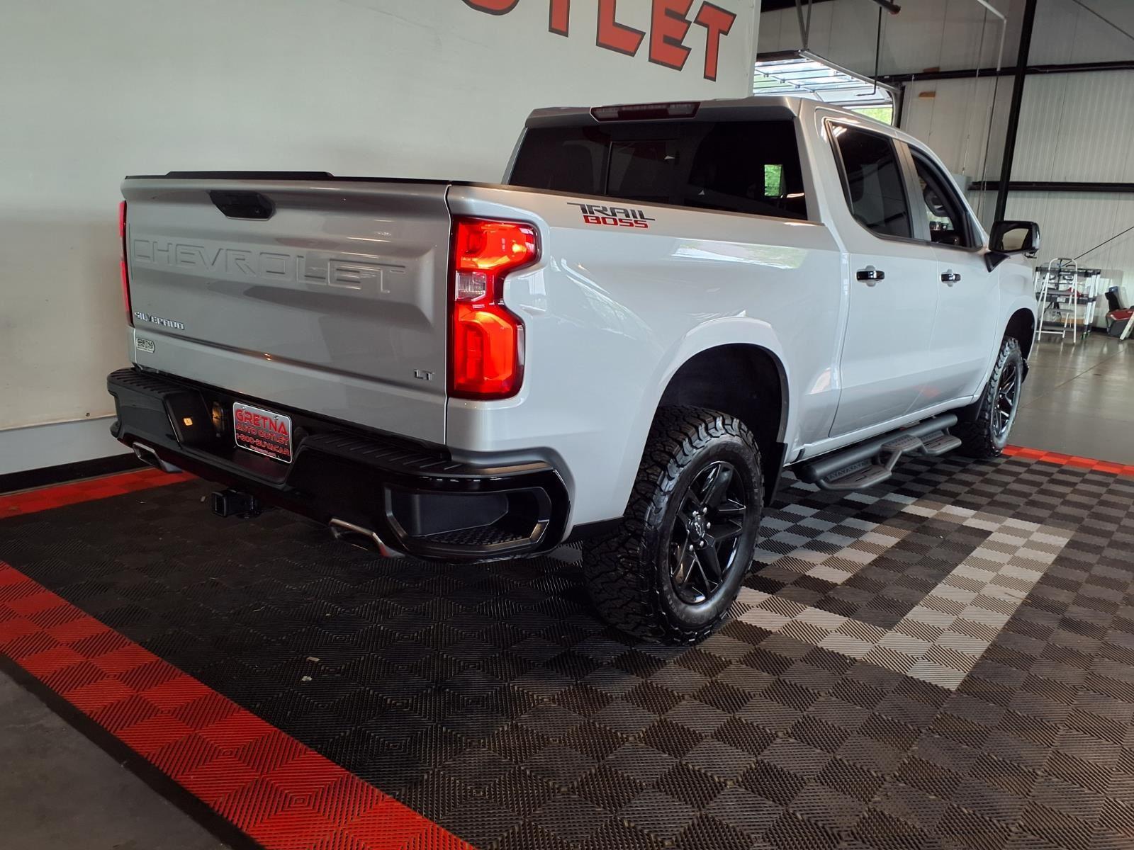 2020 Chevrolet Silverado 1500 LT Trail Boss - Silver Ice Metallic exterior view 8