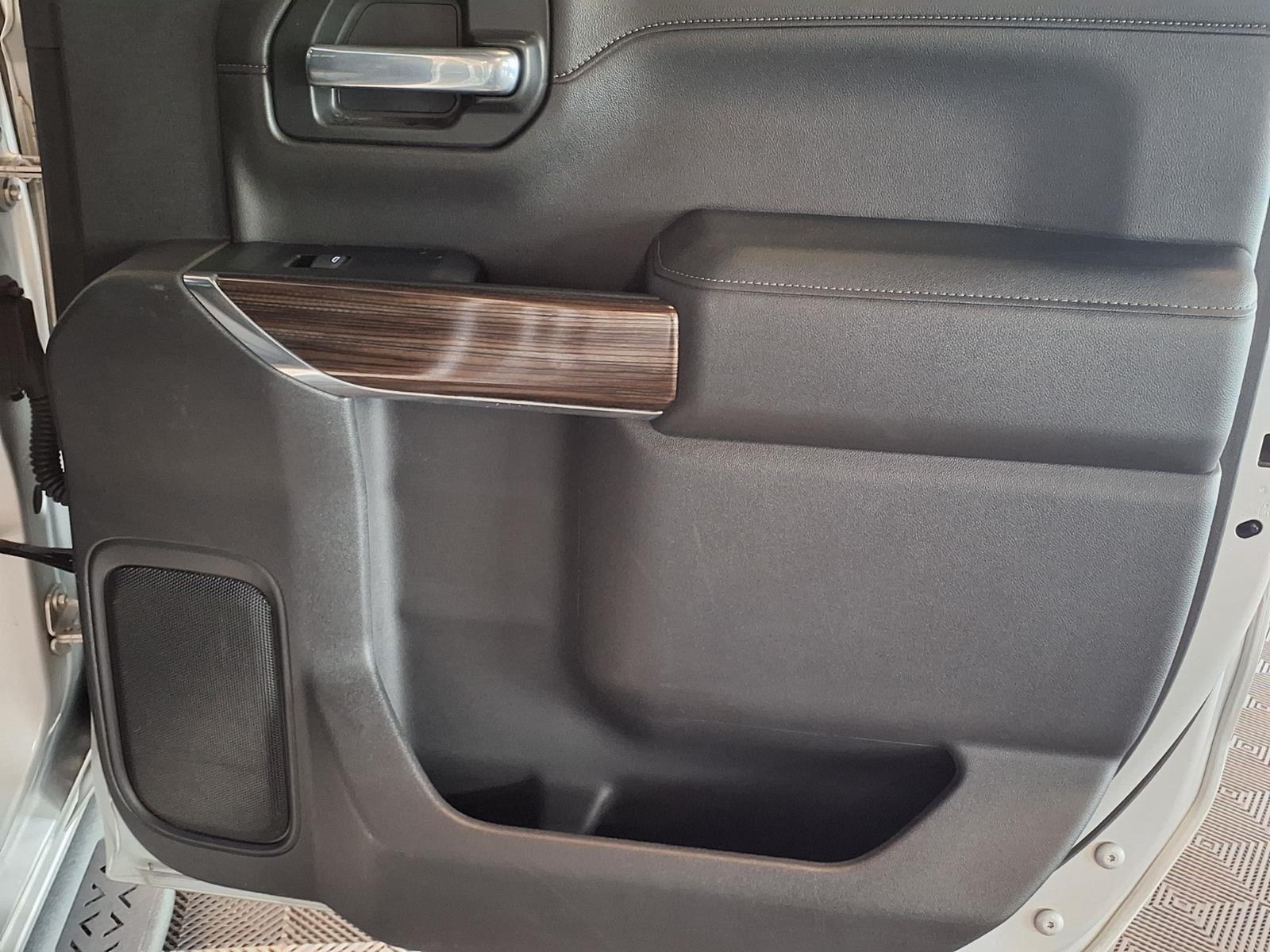 2020 Chevrolet Silverado 1500 LT Trail Boss - Silver Ice Metallic exterior view 10