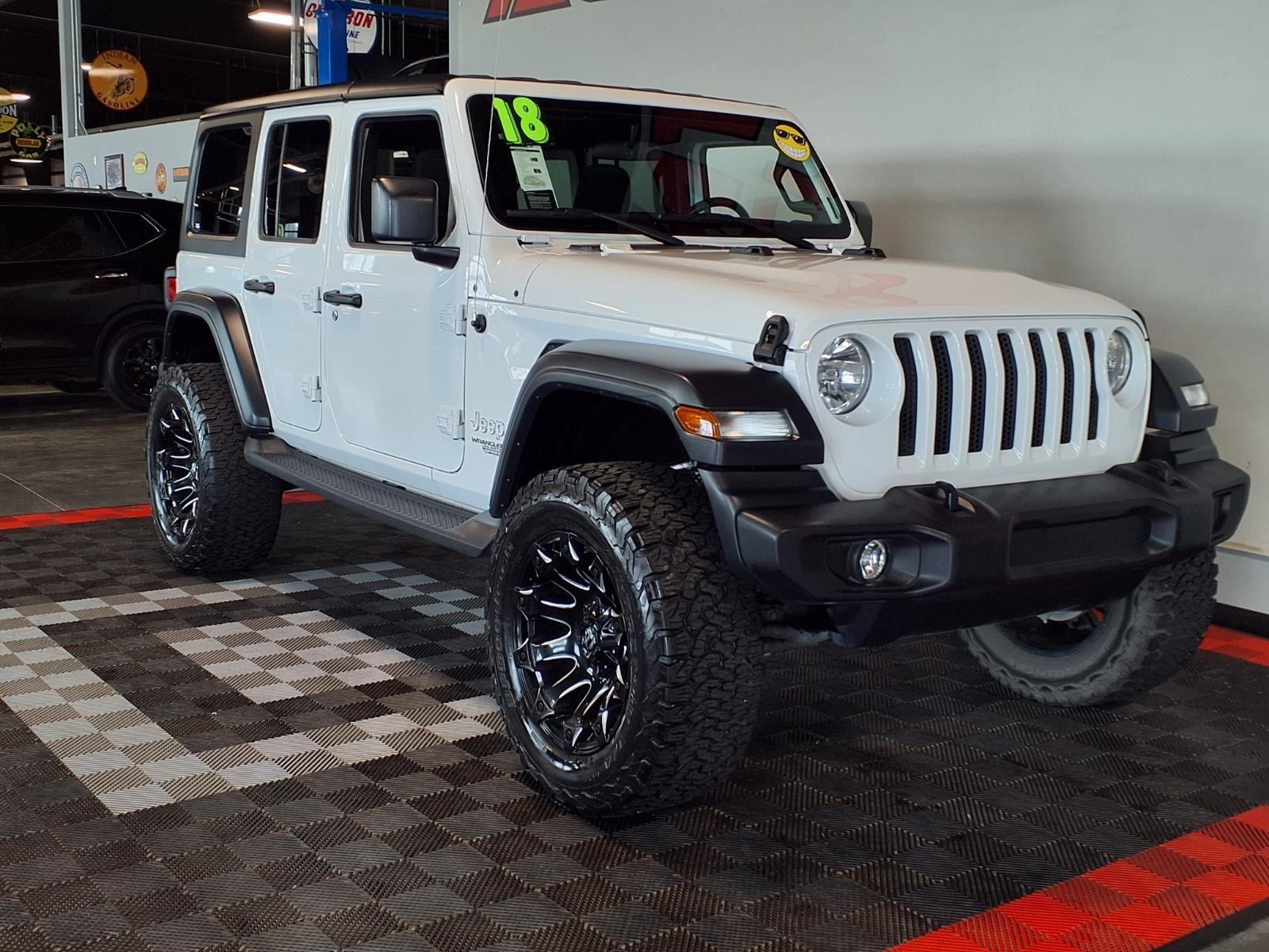 2018 Jeep Wrangler Unlimited Rubicon - Bright White Clearcoat exterior view 2
