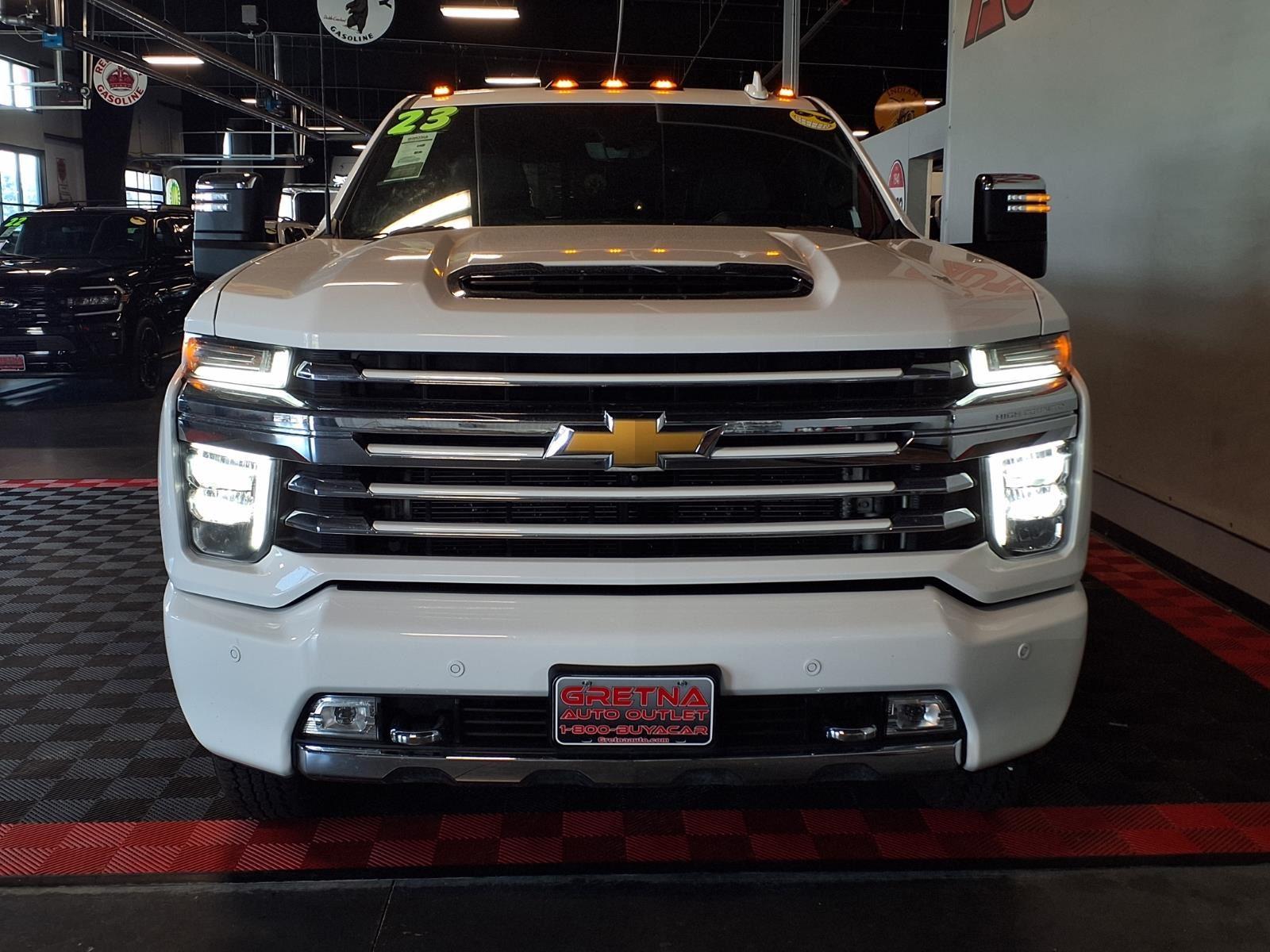 2023 Chevrolet Silverado 3500HD High Country - Summit White exterior view 2