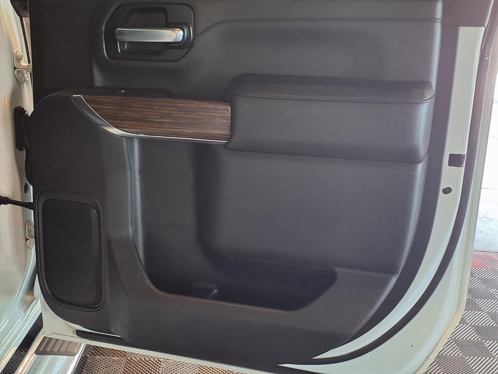 2023 Chevrolet Silverado 3500HD High Country - Summit White exterior view 8