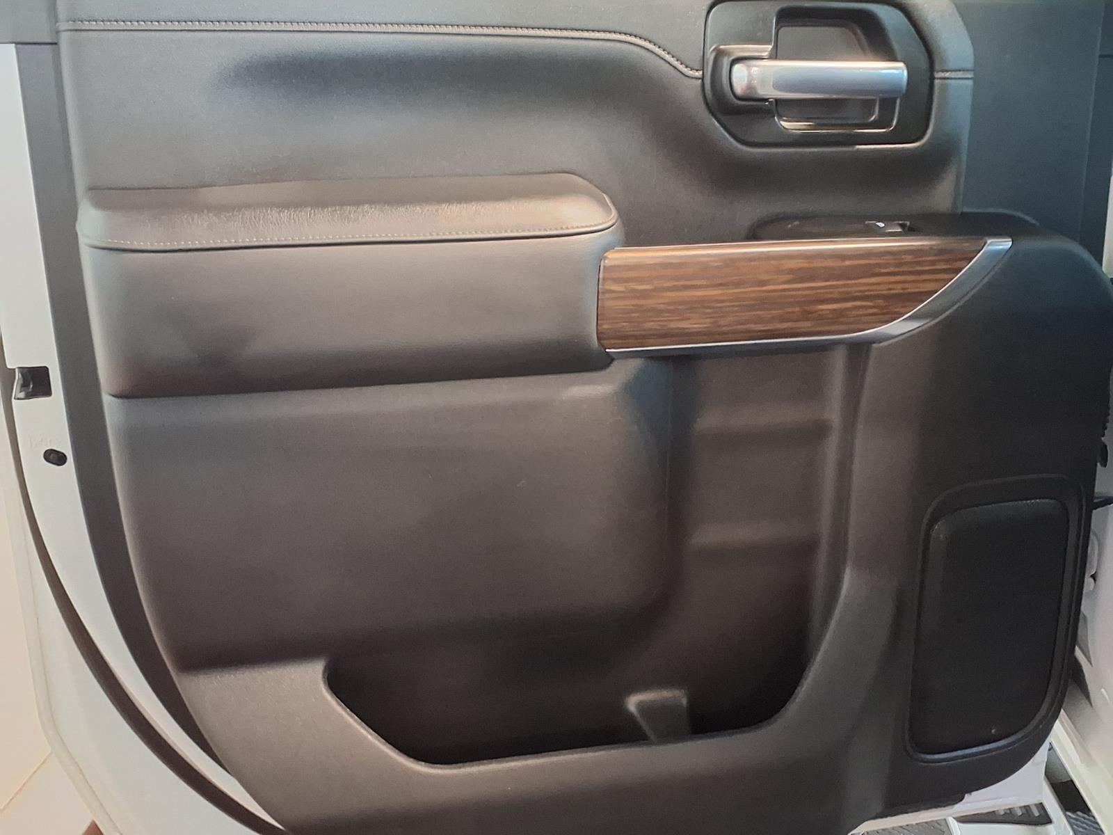 2023 Chevrolet Silverado 3500HD High Country - Summit White exterior view 12