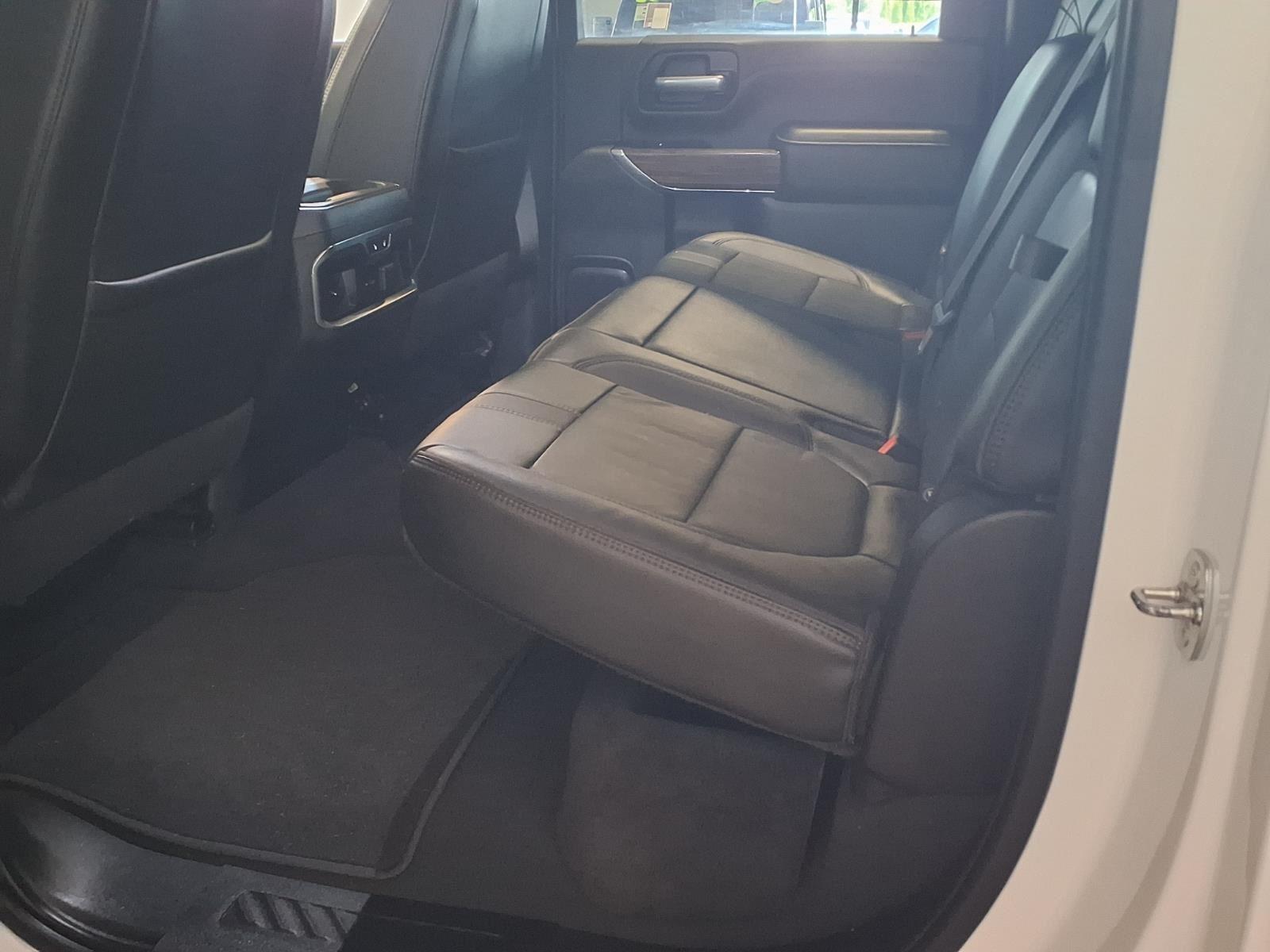 2023 Chevrolet Silverado 3500HD High Country - Summit White exterior view 13