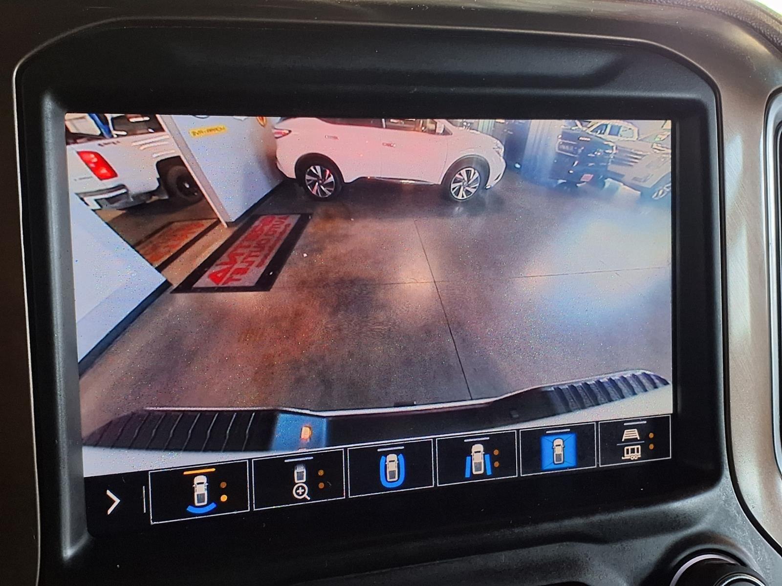 2023 Chevrolet Silverado 3500HD High Country - Summit White exterior view 16