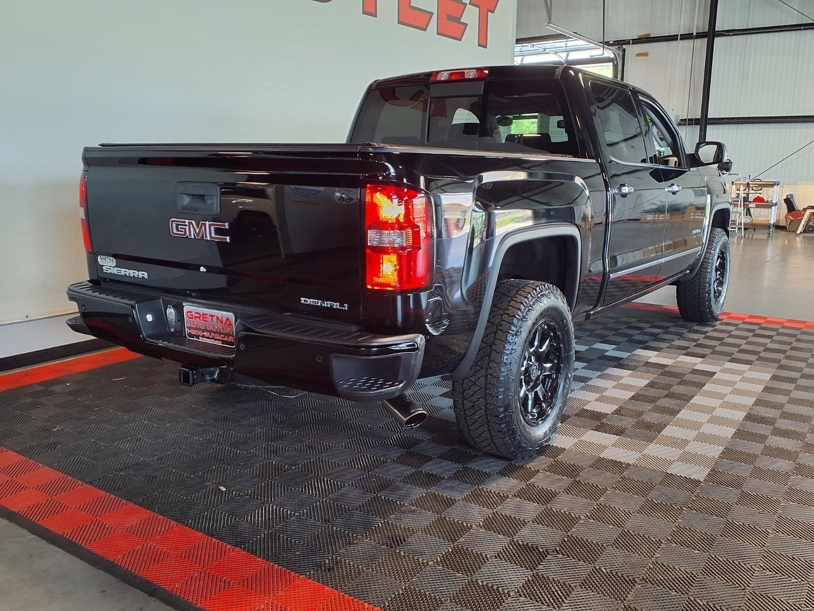 2014 GMC Sierra 1500 Denali - Onyx Black exterior view 7