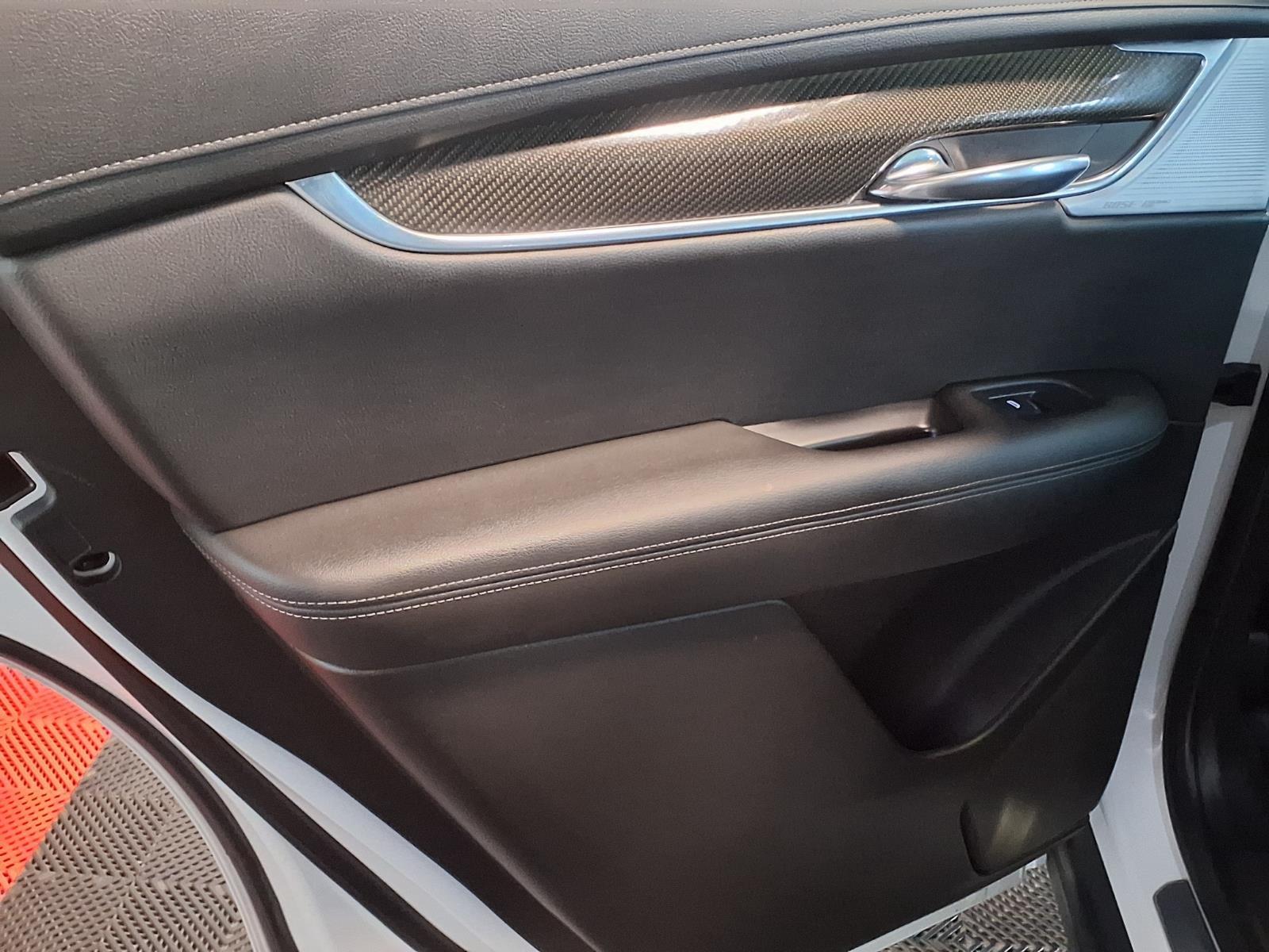 2020 Cadillac XT6 AWD Sport - Crystal White Tricoat exterior view 13