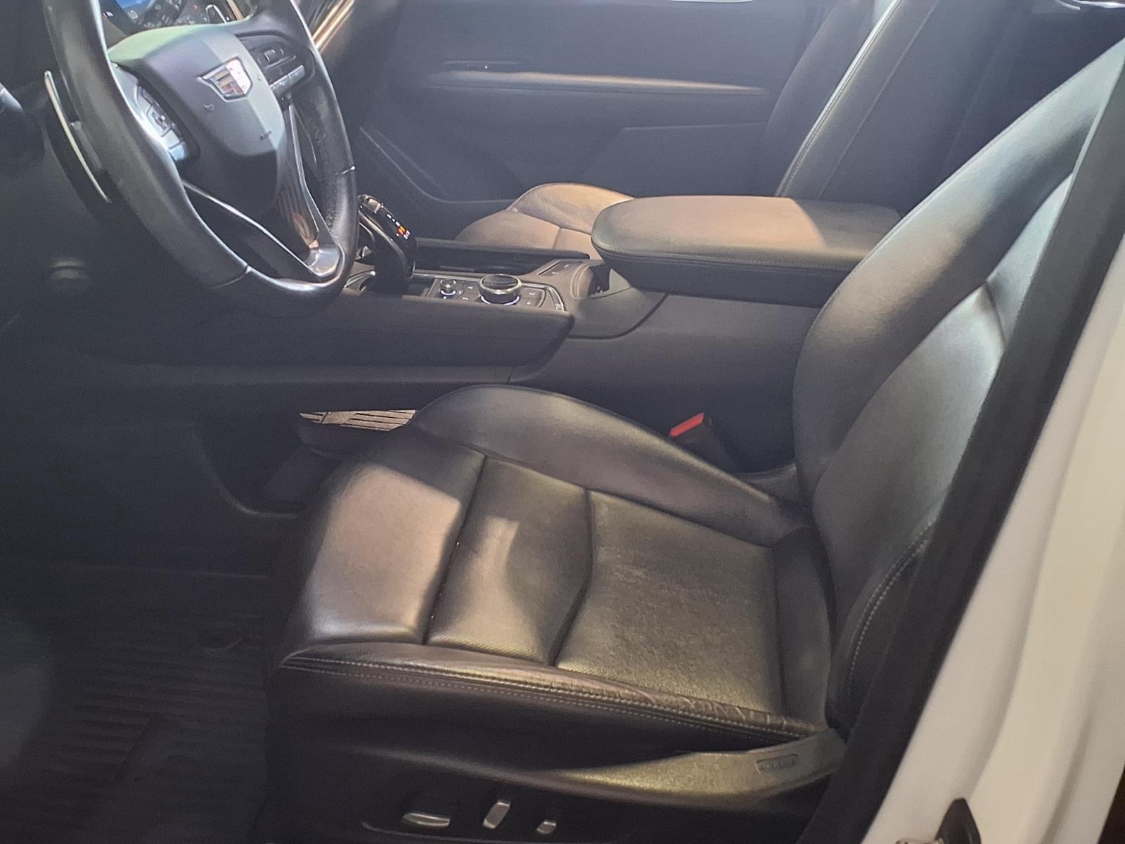 2020 Cadillac XT6 AWD Sport - Crystal White Tricoat exterior view 18