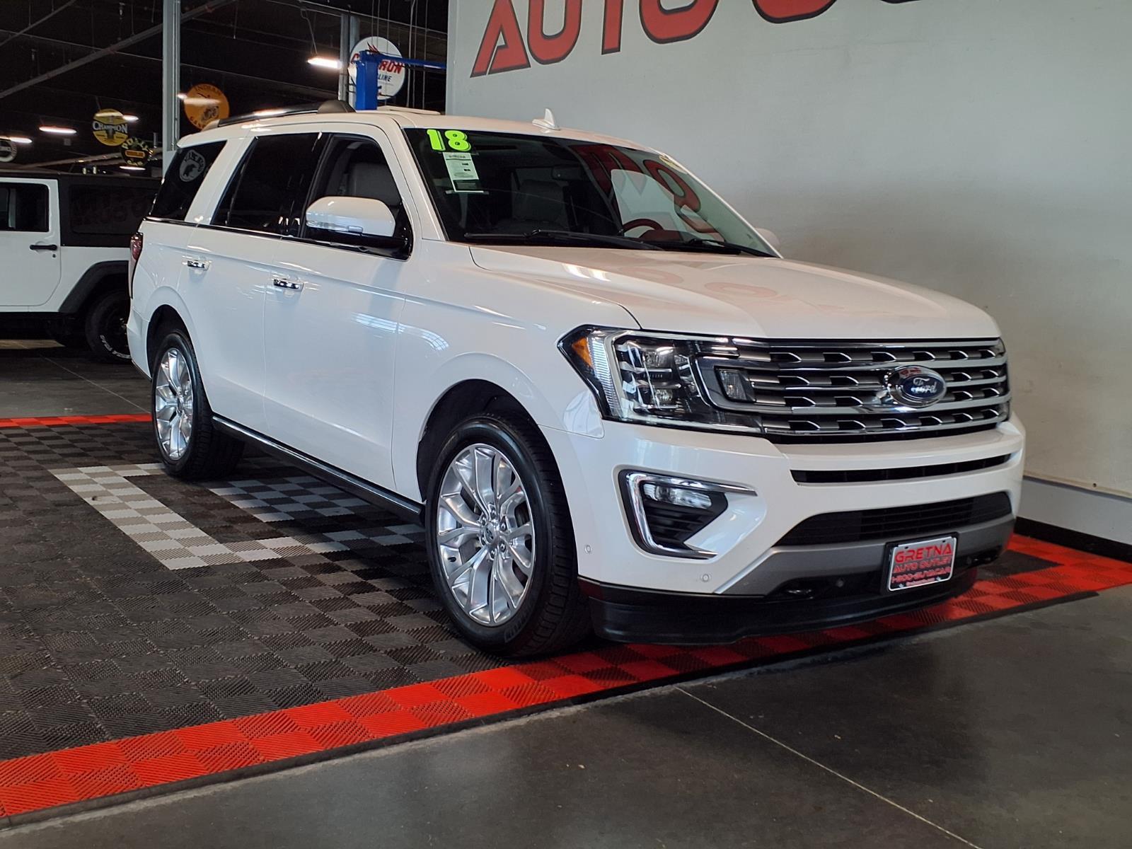 2018 Ford Expedition Limited - White Platinum Metallic Tri-Coat exterior view 2