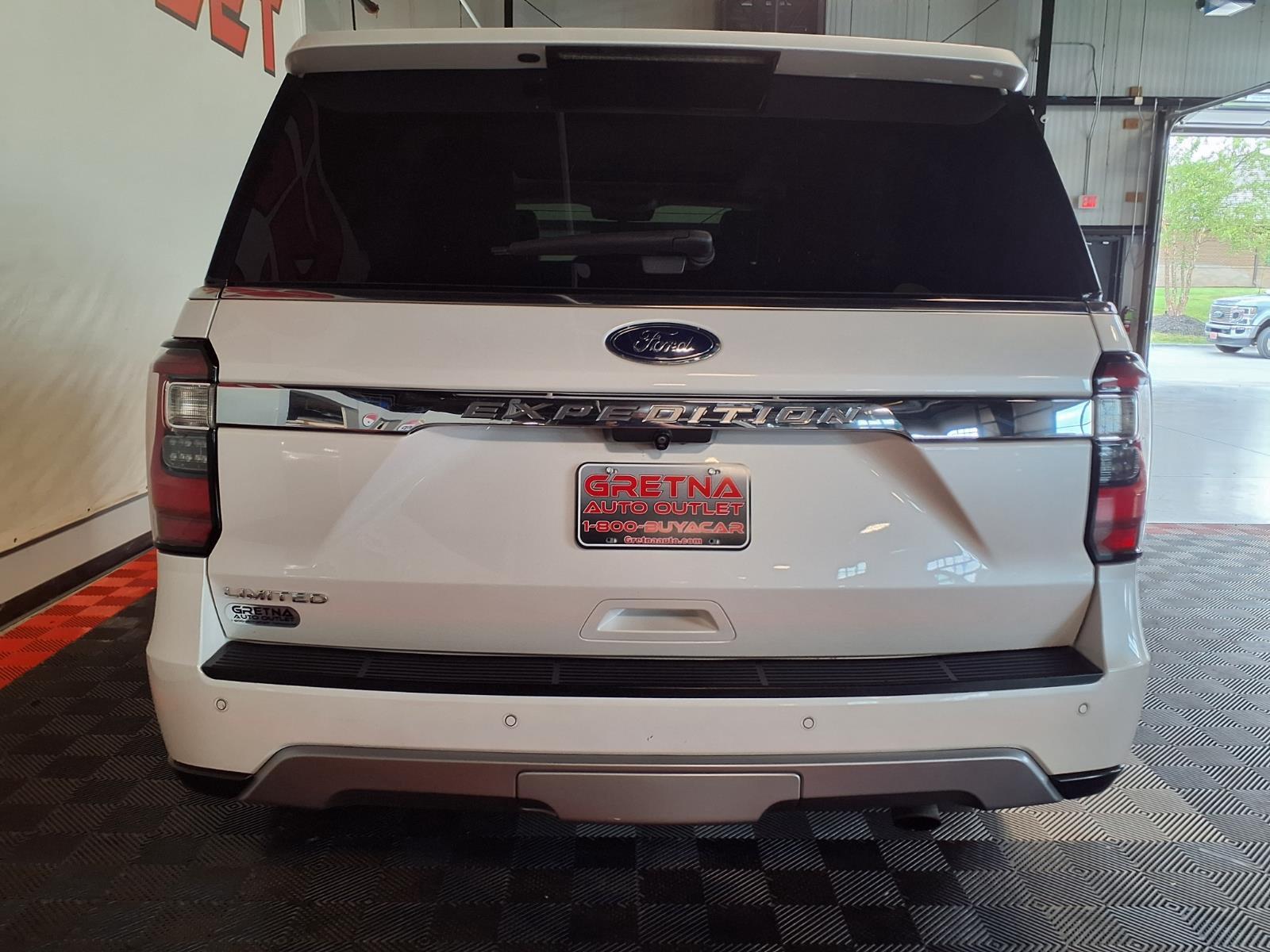 2018 Ford Expedition Limited - White Platinum Metallic Tri-Coat exterior view 6