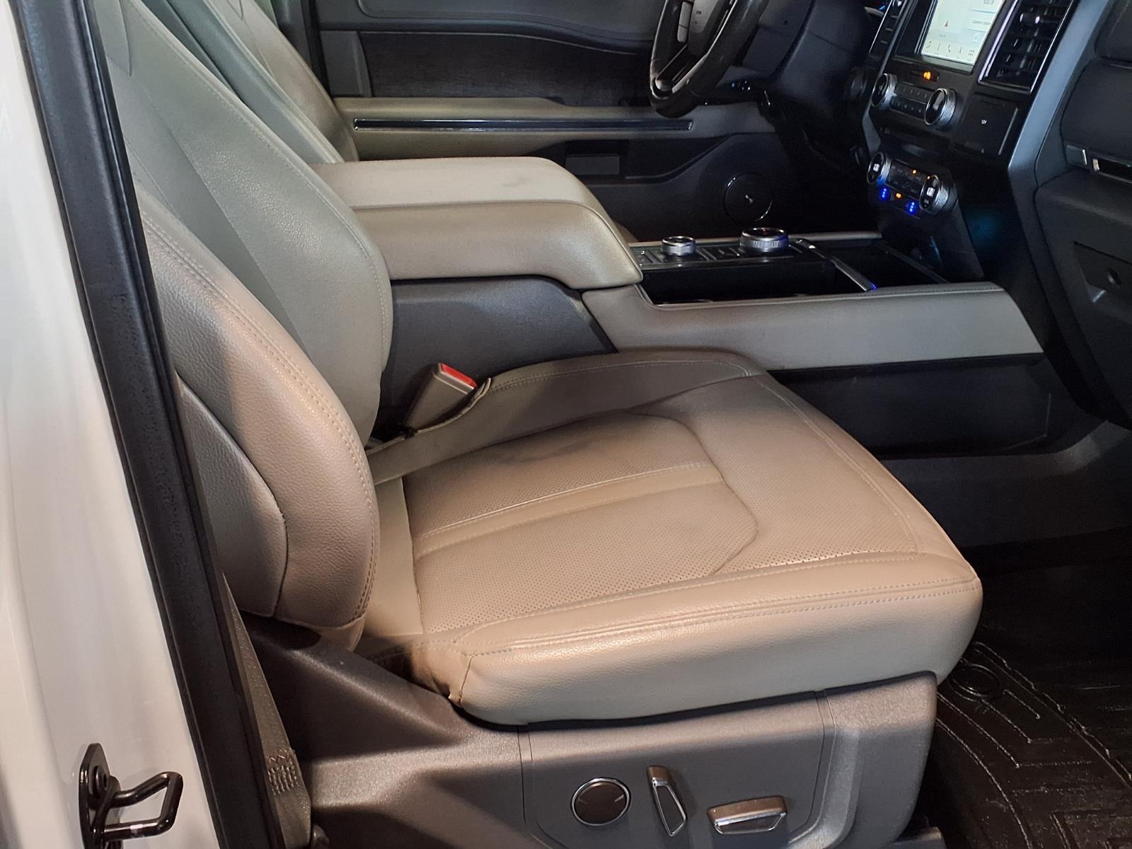 2018 Ford Expedition Limited - White Platinum Metallic Tri-Coat exterior view 13