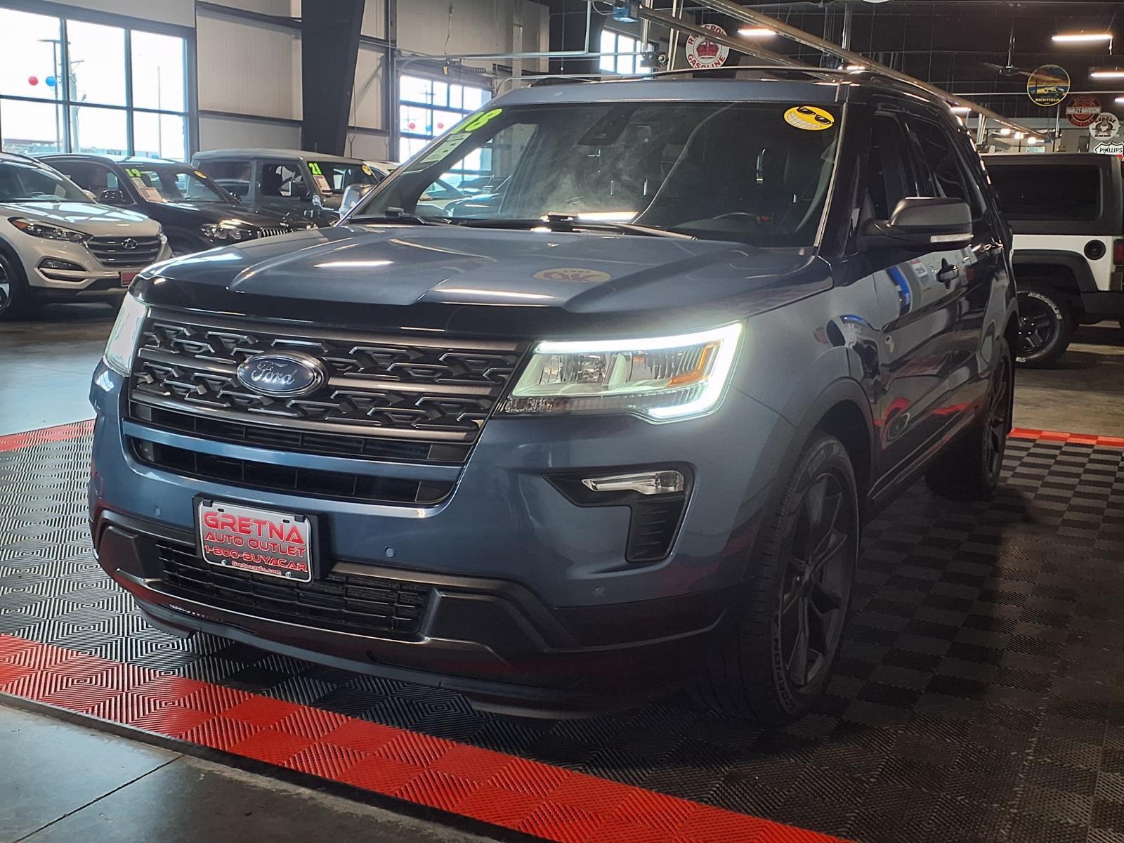 2018 Ford Explorer XLT - Magnetic Metallic exterior view 4