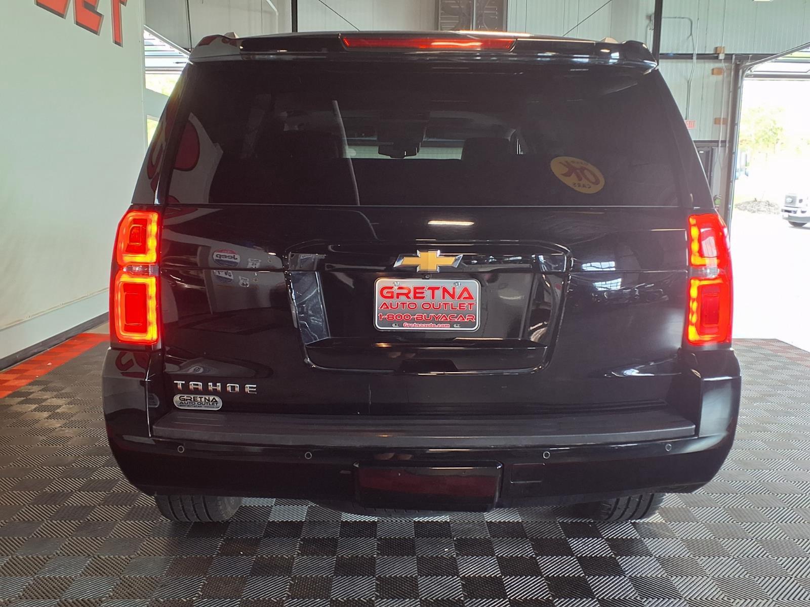 2018 Chevrolet Tahoe LT - Black exterior view 6