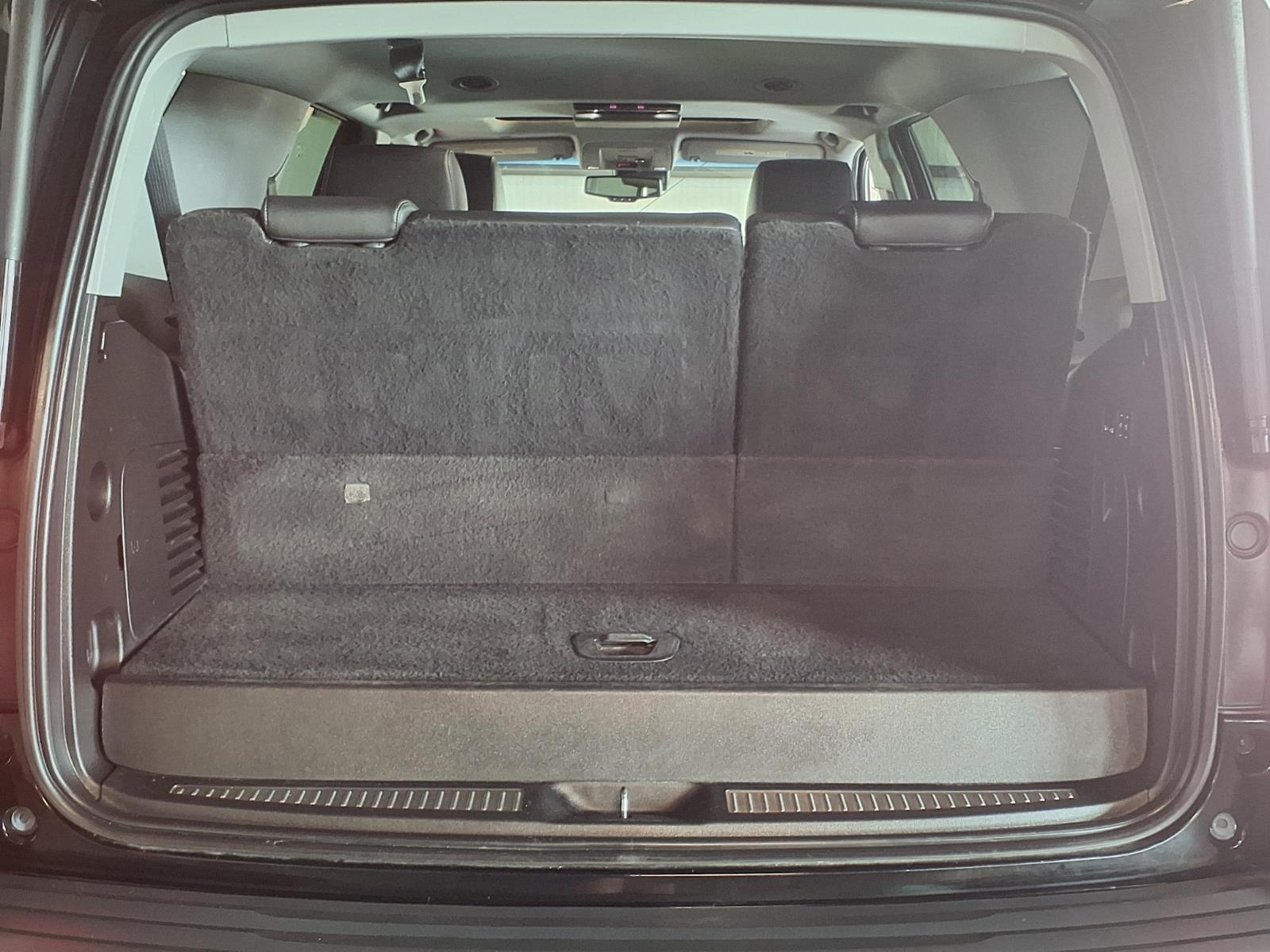 2018 Chevrolet Tahoe LT - Black exterior view 7
