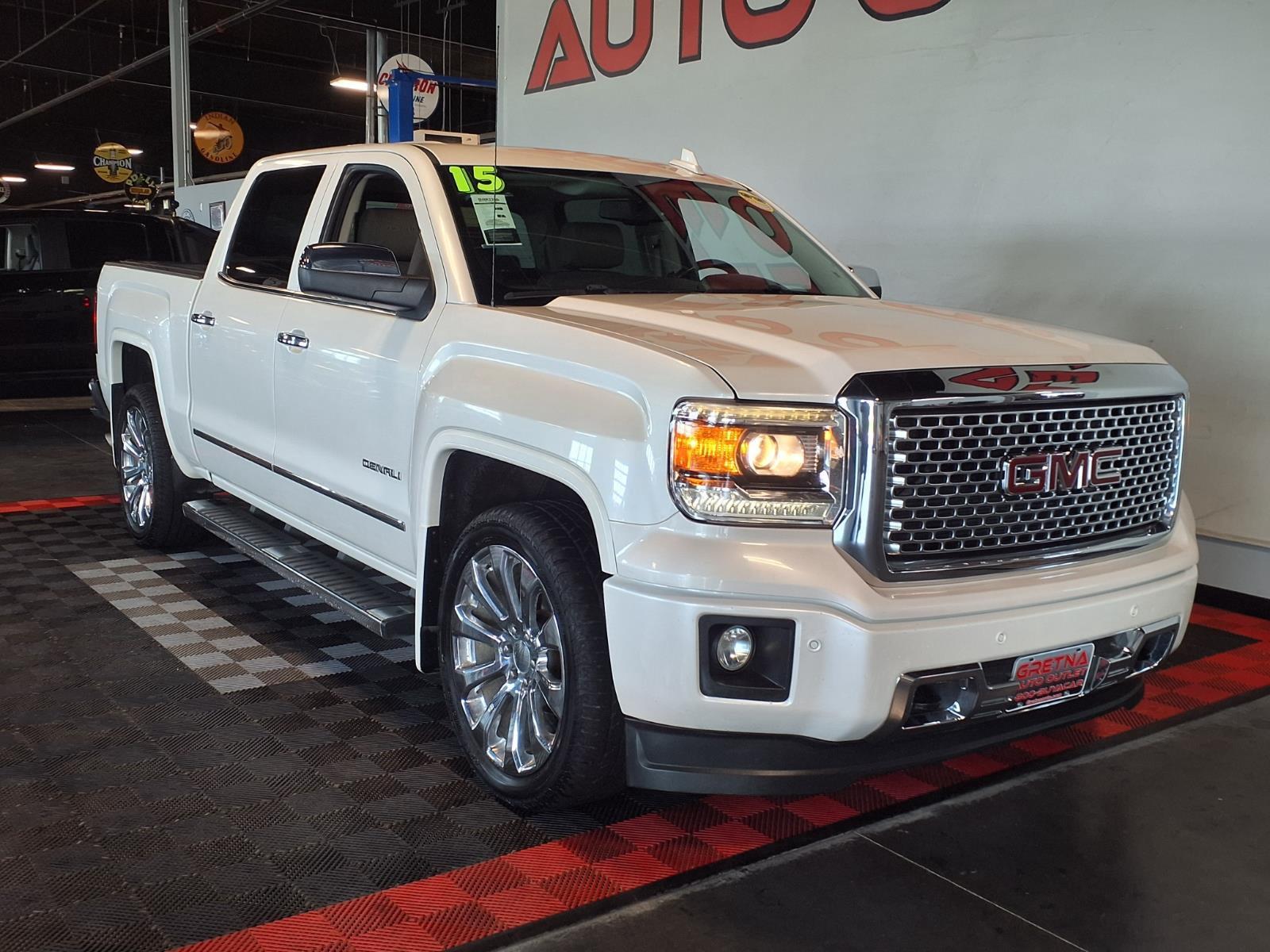 2015 GMC Sierra 1500 Denali - White Diamond Tricoat exterior view 2