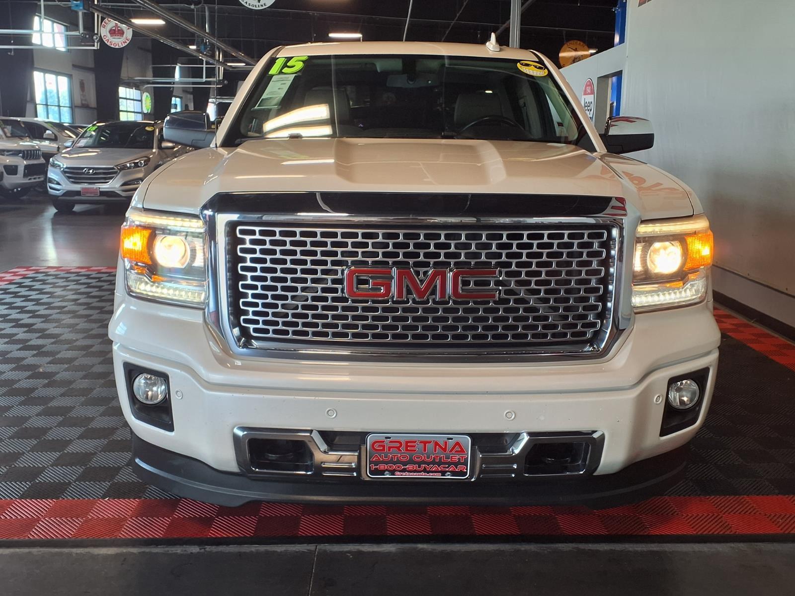2015 GMC Sierra 1500 Denali - White Diamond Tricoat exterior view 3
